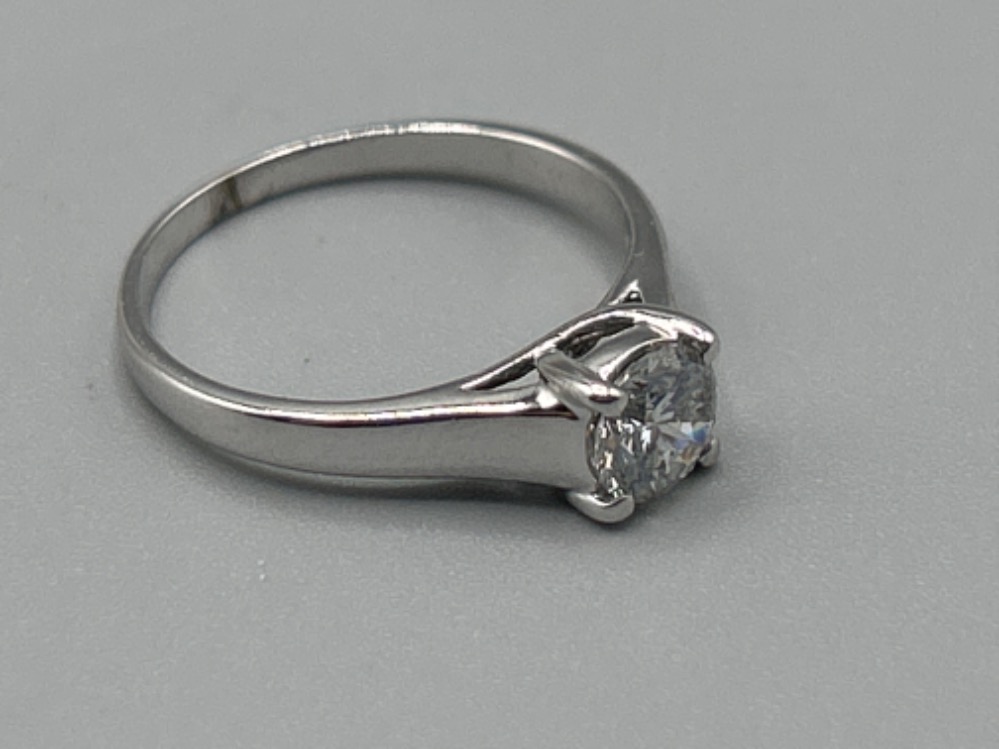 Stunning ladies 18ct white gold diamond solitaire ring (approx .80ct) size N1/2 (2.45g) - Image 3 of 3