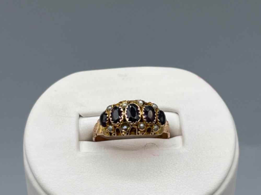 9ct Yellow Gold Garnet & Seed Pearl Ring - This Ring is Chester Hallmarked from the Edwardian