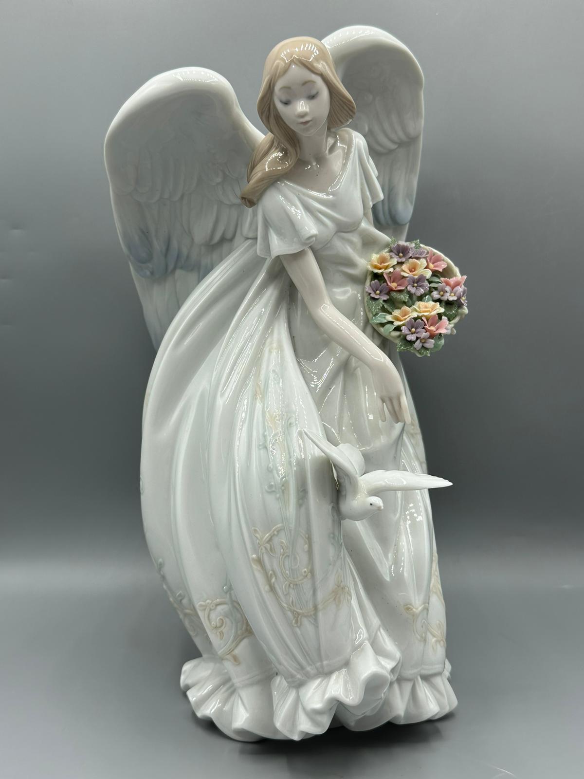 Large Lladro figure 1867 Flowers Of Peace, signed on base, good condition, height 32cm