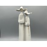 Lladro 4611 ‘Two nuns’ in good condition