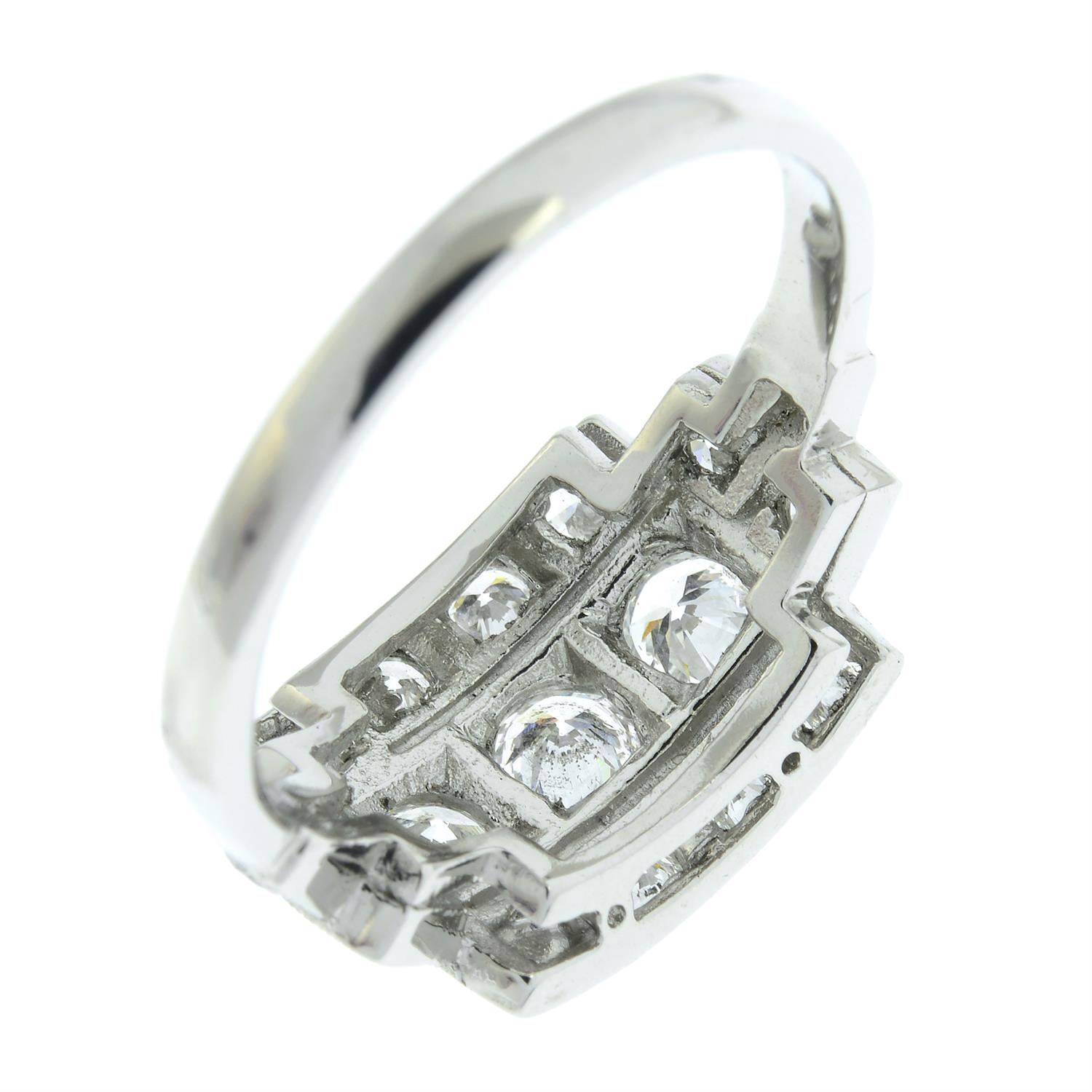 A diamond dress ring. - Bild 2 aus 2