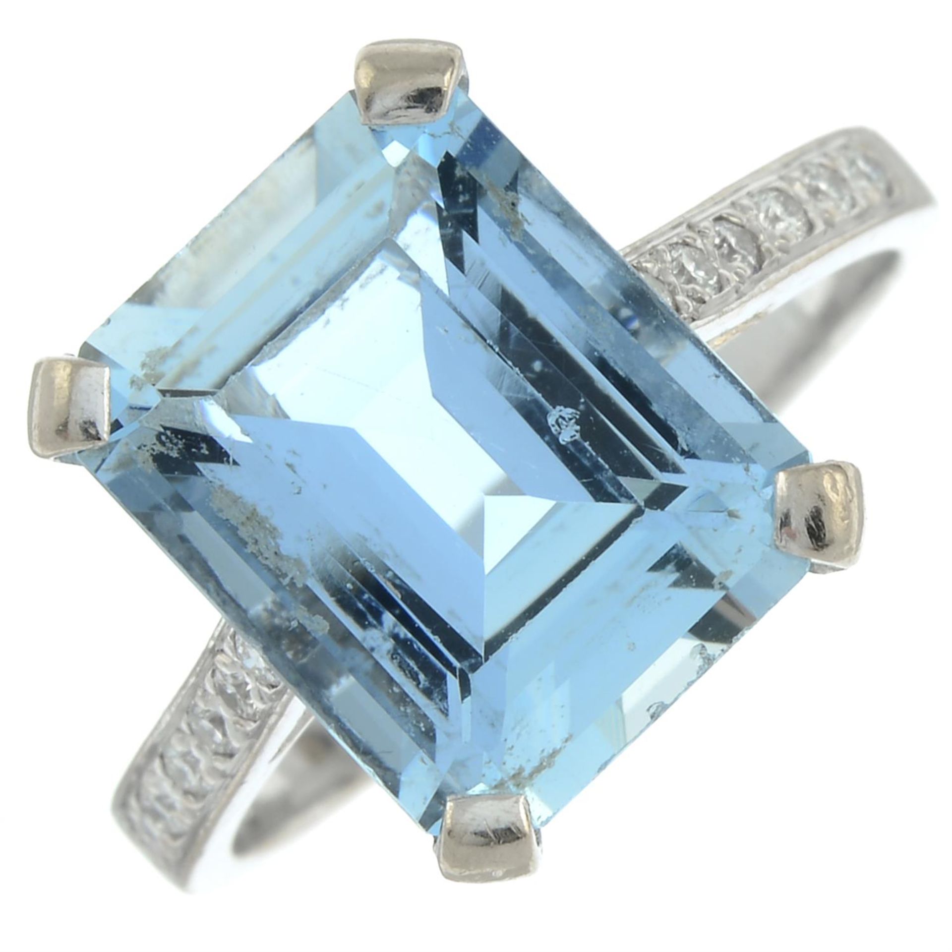 An 18ct gold aquamarine ring, with brilliant-cut diamond line shoulders. - Image 2 of 6