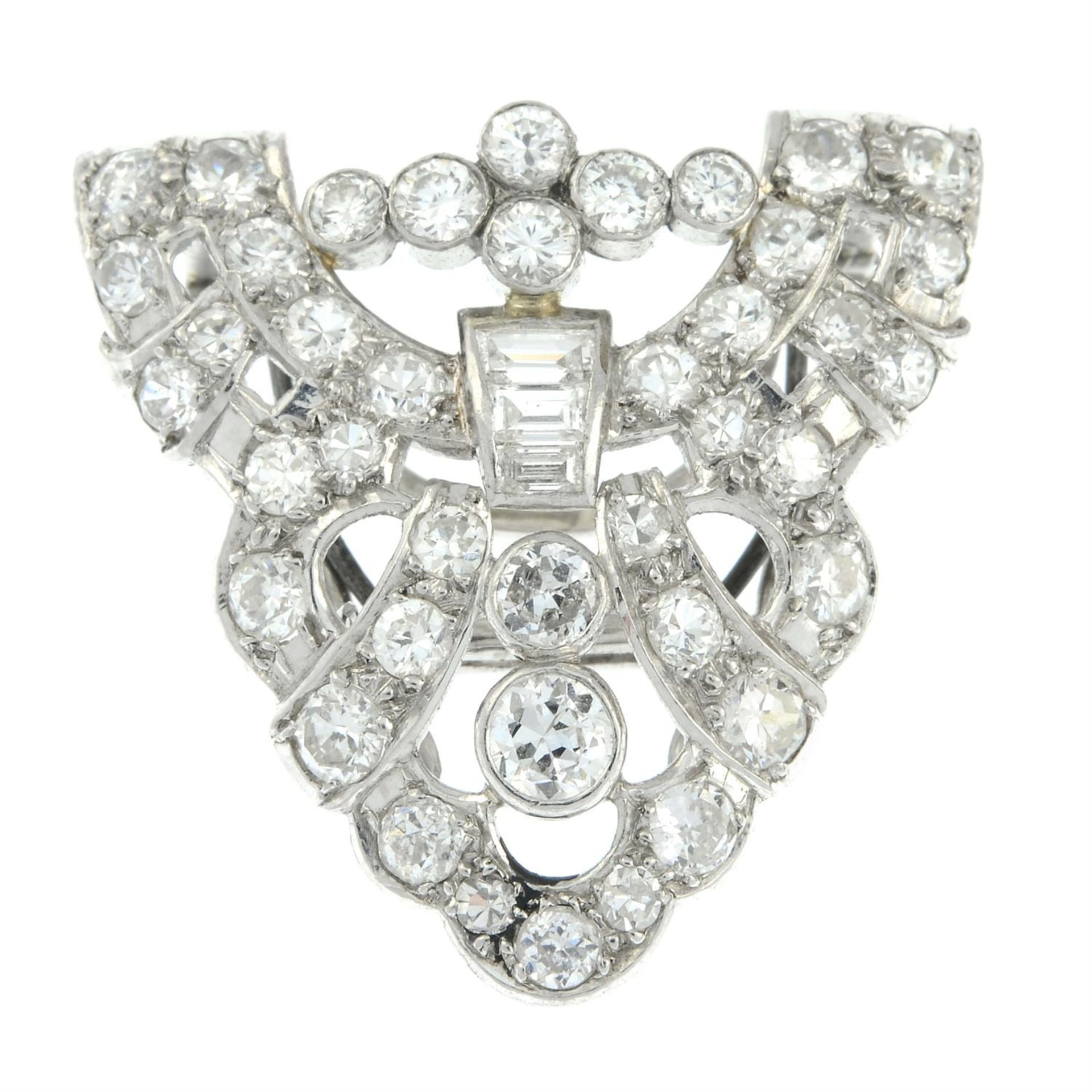 A mid 20th century platinum vari-cut diamond clip. - Bild 2 aus 4