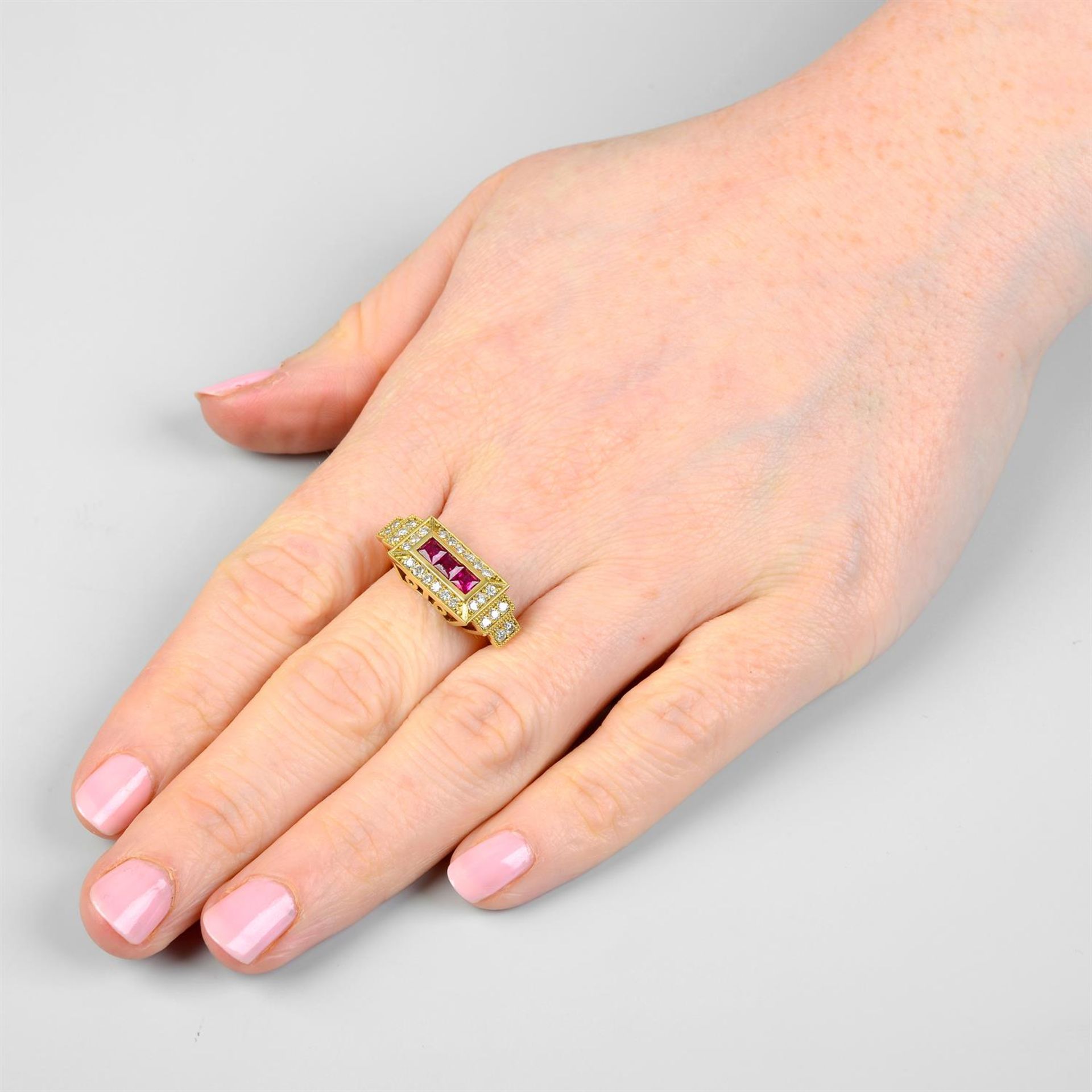 An 18ct gold ruby and brilliant-cut diamond dress ring. - Bild 5 aus 5