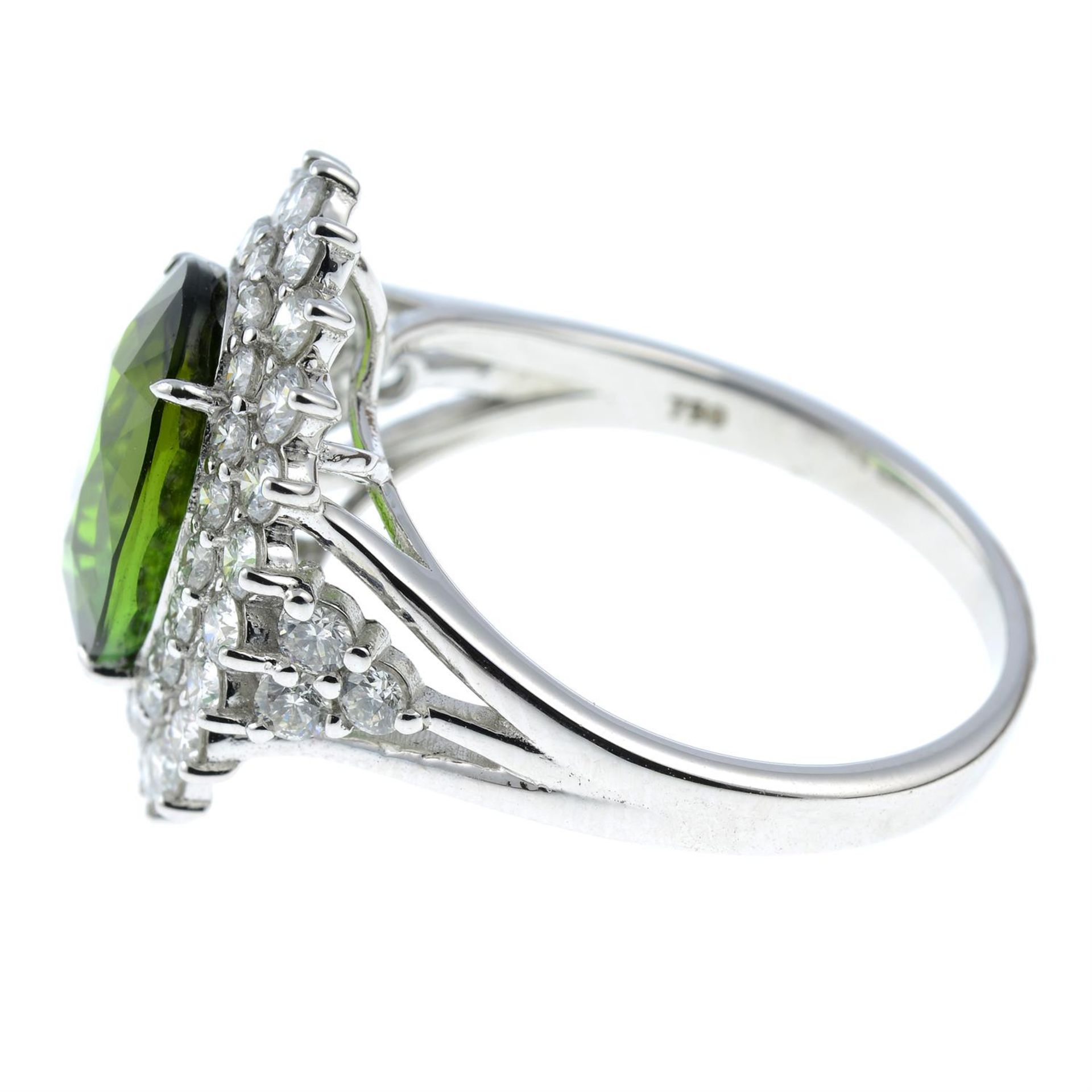 A green tourmaline ring, with brilliant-cut diamond surrounds and shoulders. - Image 3 of 6