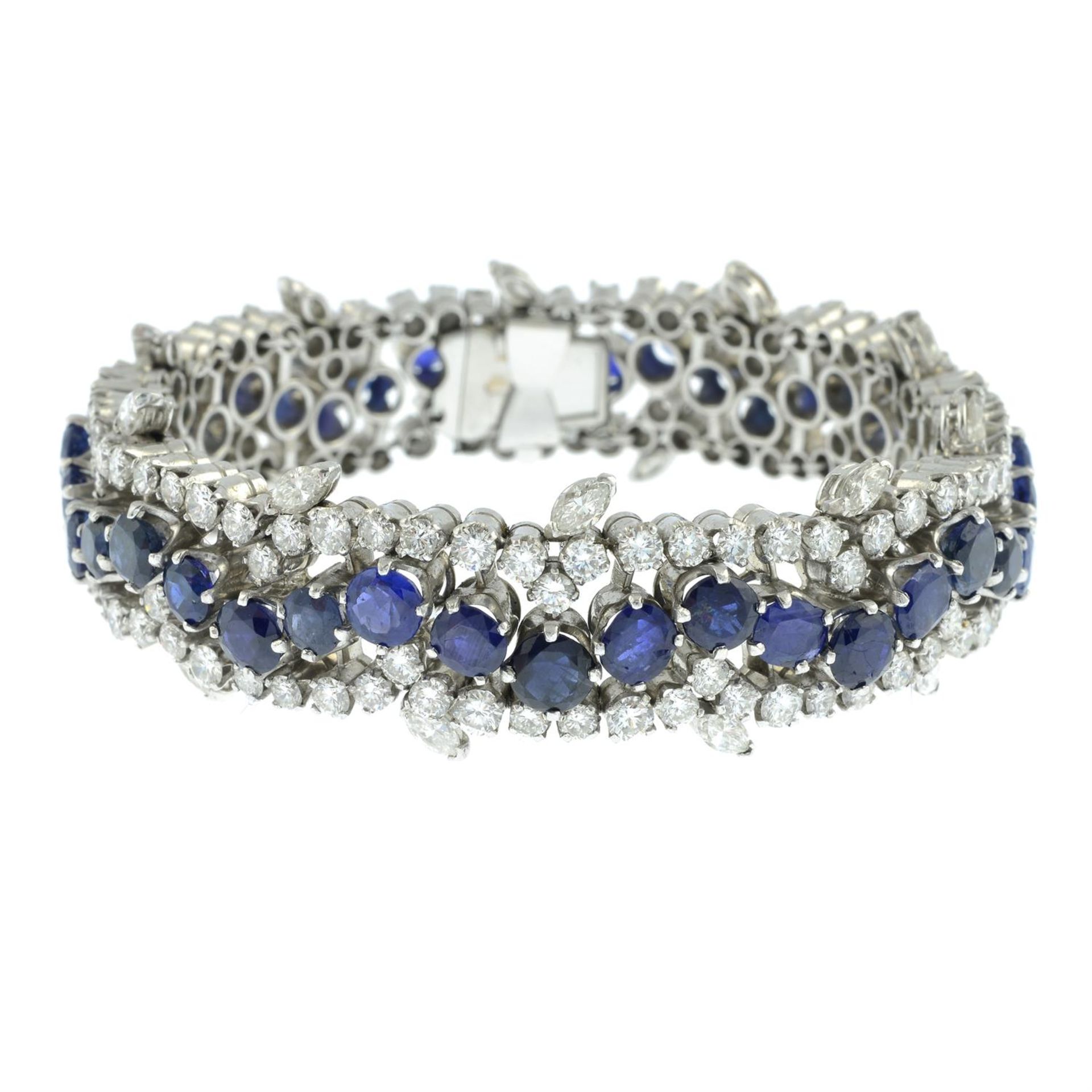 A mid 20th century sapphire and diamond bracelet. - Bild 2 aus 4