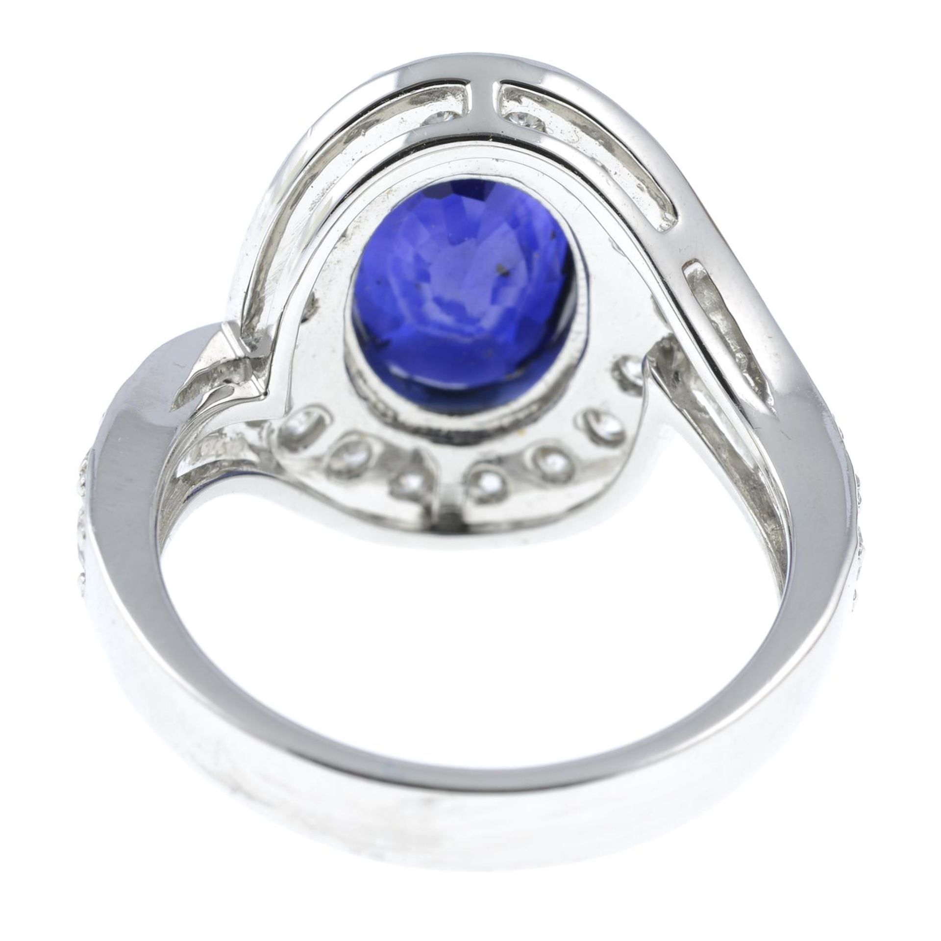 A sapphire and brilliant-cut diamond dress ring. - Bild 4 aus 6