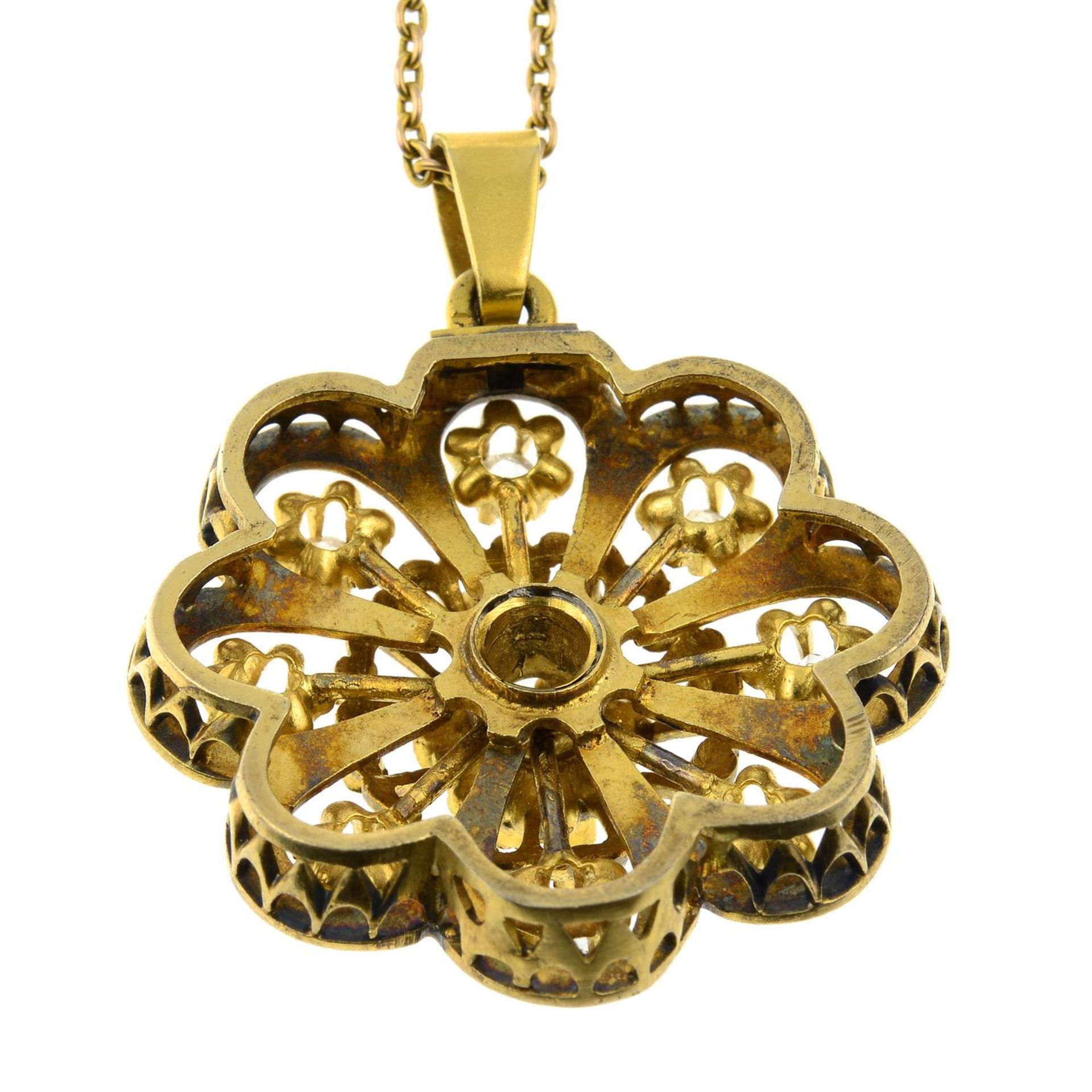 A late 19th century gold, old and rose-cut diamond and black enamel pendant, with early 20th - Bild 3 aus 5