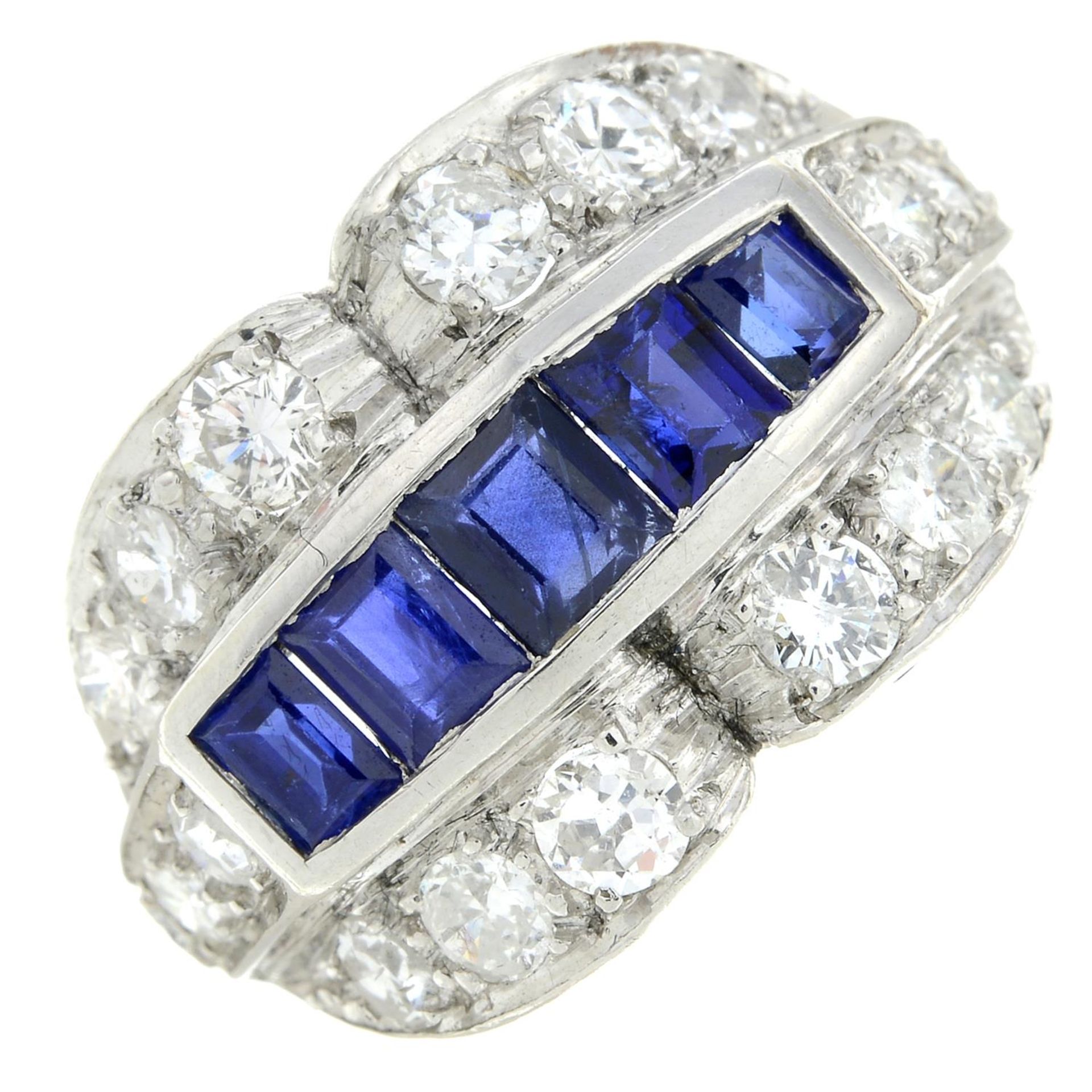 A sapphire and brilliant-cut diamond dress ring. - Bild 2 aus 5