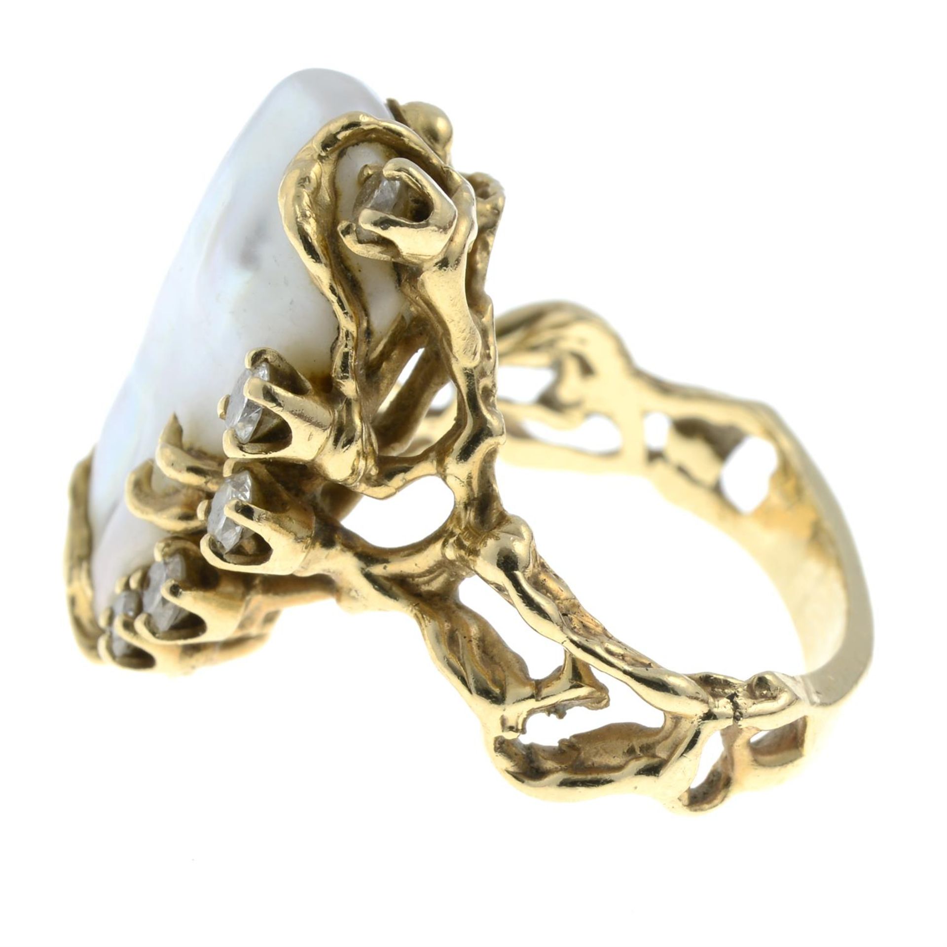 A mid 20th century 14ct gold baroque cultured pearl and brilliant-cut diamond ring. - Image 3 of 5