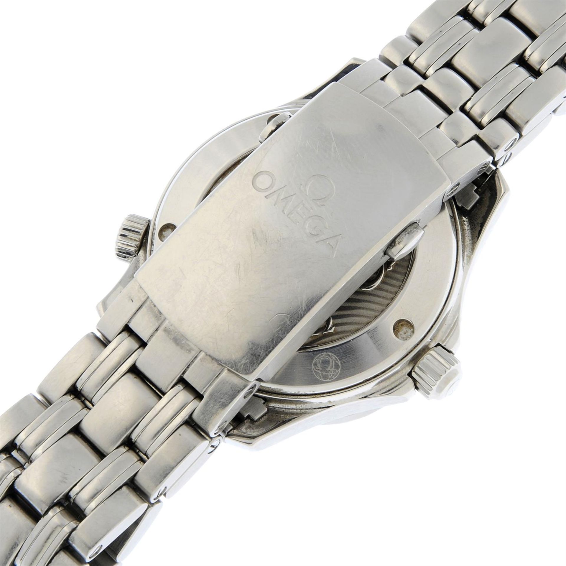 OMEGA - a stainless steel Seamaster Professional Co-Axial bracelet watch, 36mm. - Bild 3 aus 6