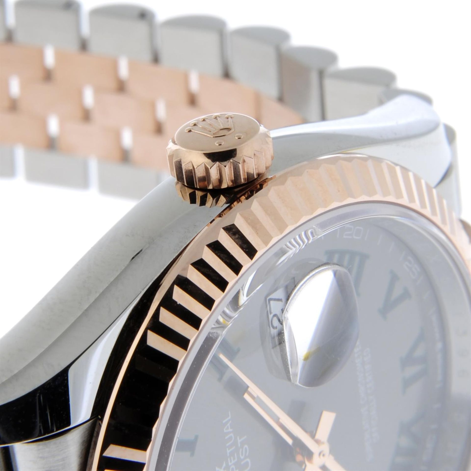 ROLEX - a bi-metal Oyster Perpetual Datejust bracelet watch, 36mm. - Bild 4 aus 6