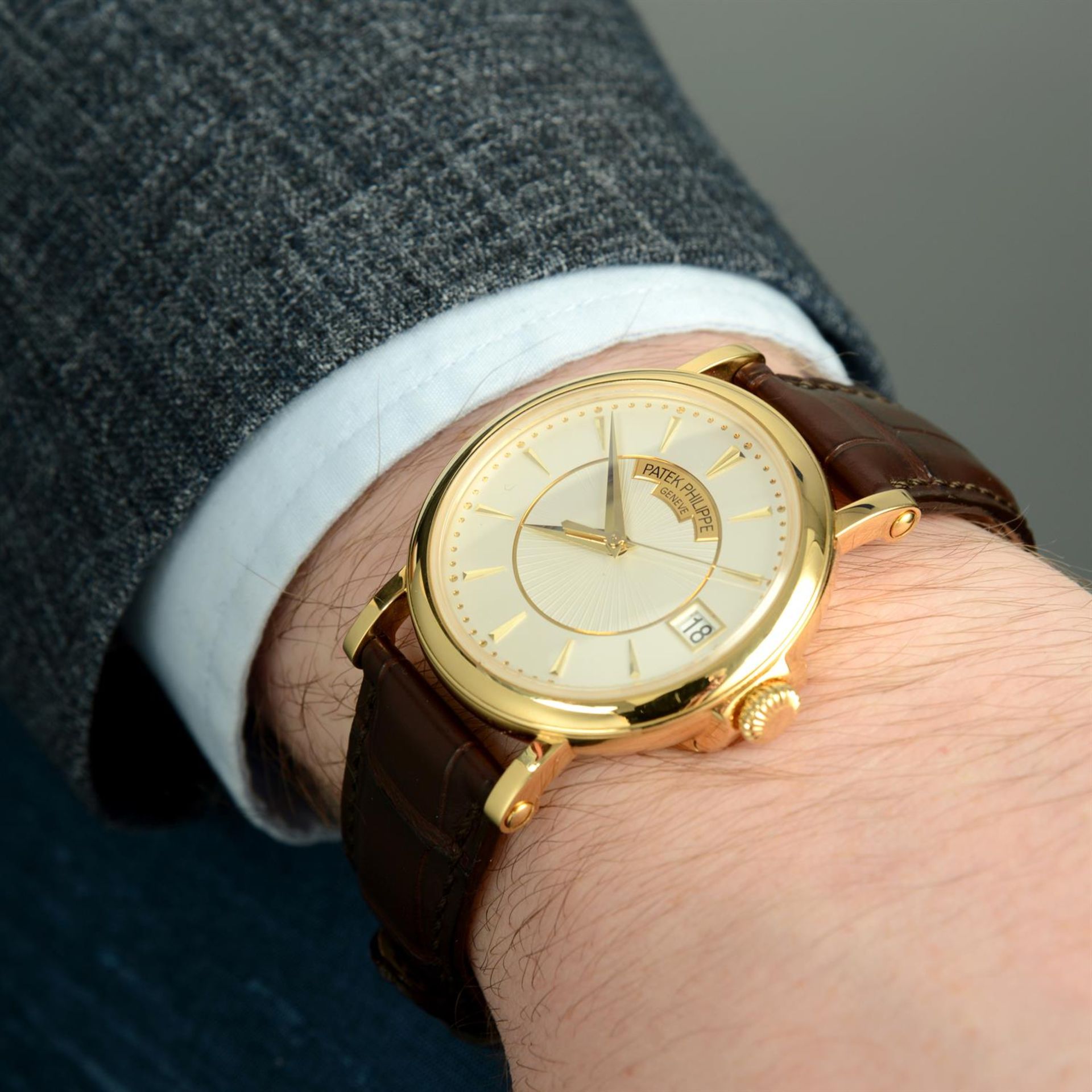 PATEK PHILIPPE - an 18ct yellow gold Calatrava wrist watch, 37mm. - Bild 7 aus 7