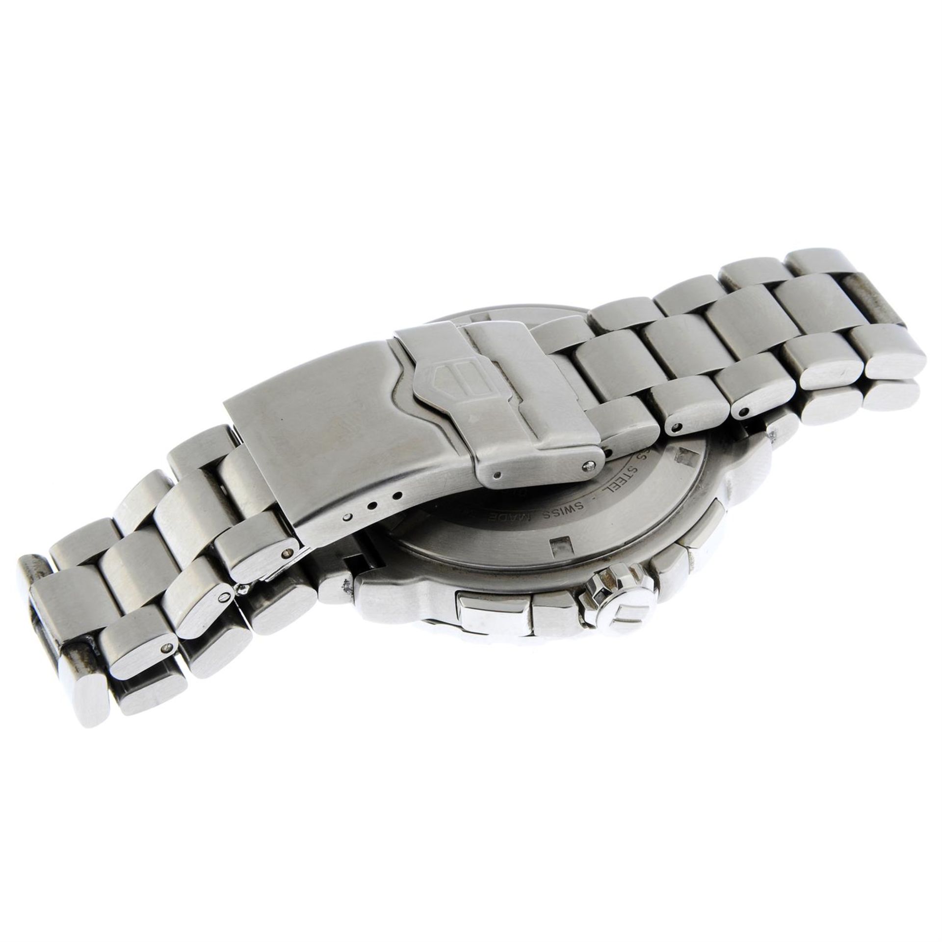 TAG HEUER - a stainless steel Formula 1 chronograph bracelet watch, 41mm. - Bild 3 aus 6