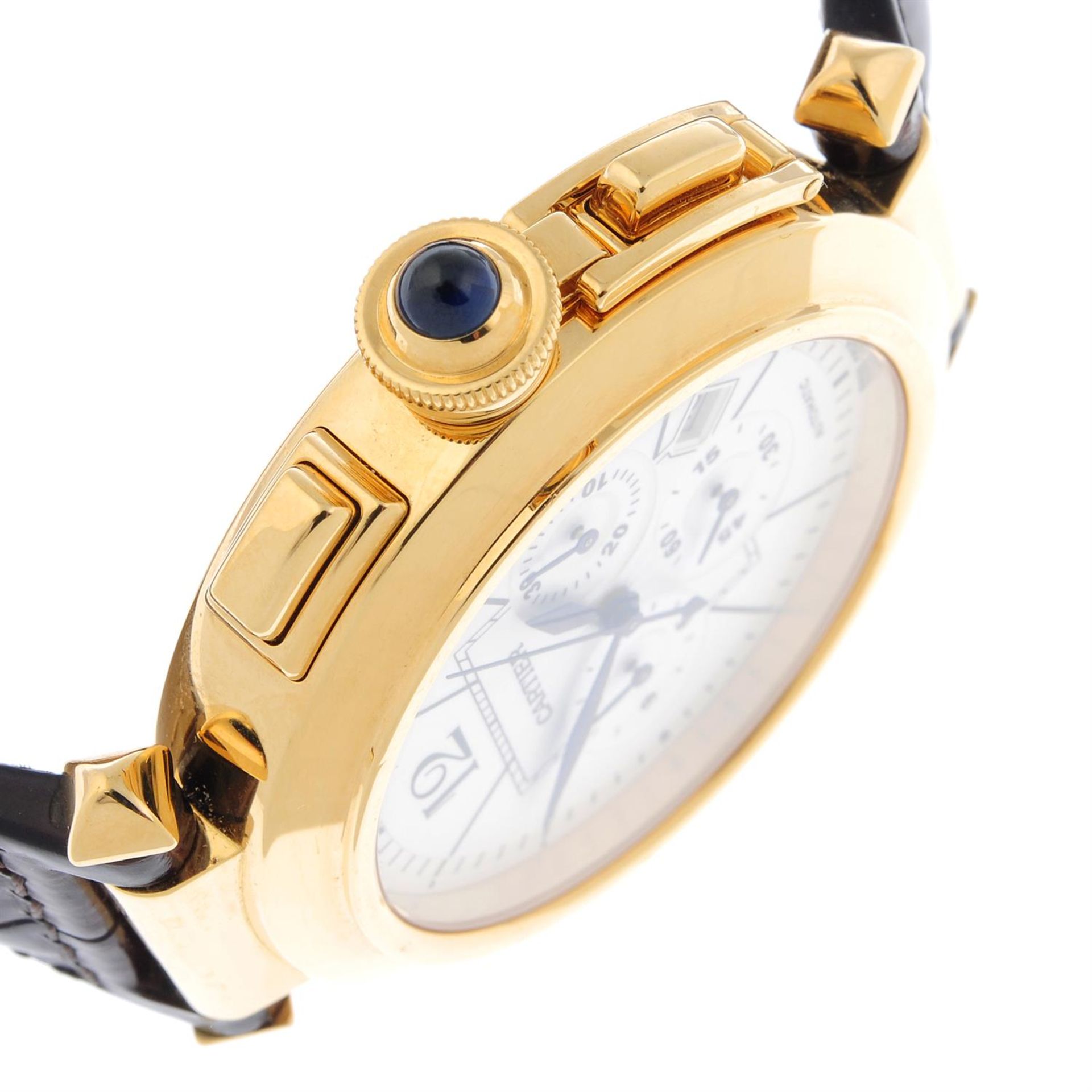 CARTIER - an 18ct yellow gold Pasha chronograph wrist watch, 42mm. - Bild 3 aus 5