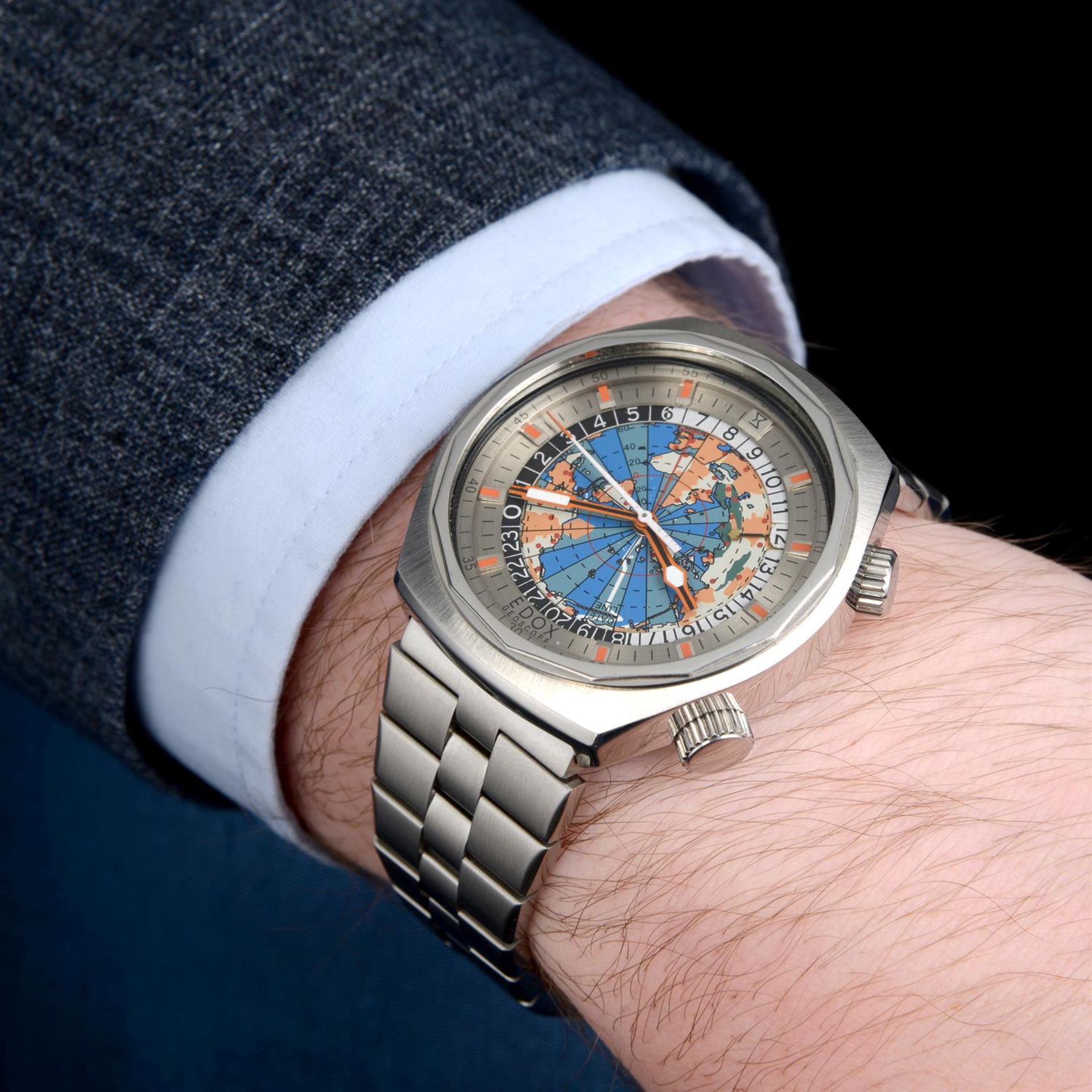 EDOX - a stainless steel Geoscope World Timer bracelet watch, 42mm. - Bild 6 aus 6