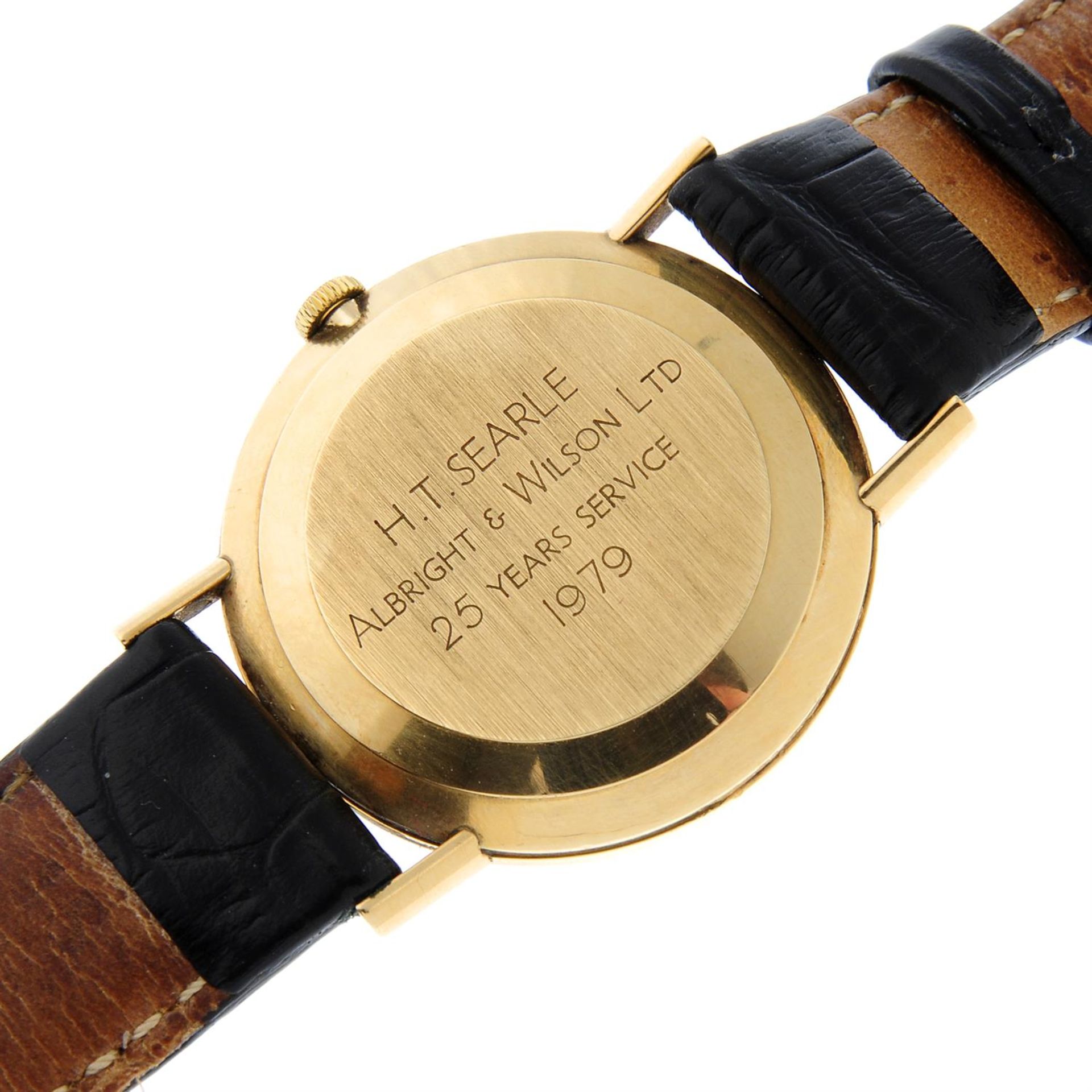 OMEGA - a 9ct yellow gold wrist watch, 33mm. - Bild 4 aus 4