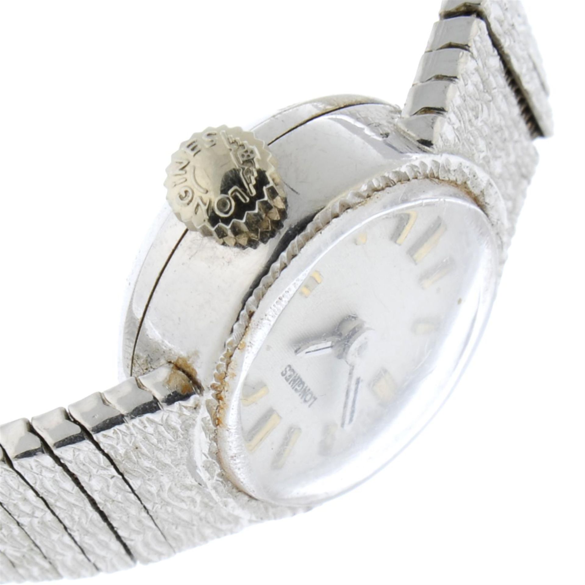 LONGINES - a 9ct white gold bracelet watch, 18mm. - Bild 3 aus 4