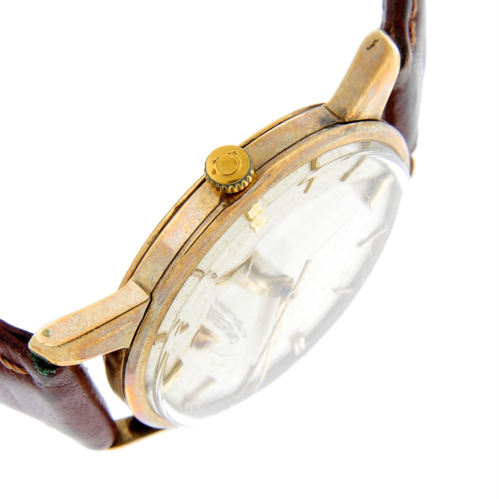 OMEGA - a 9ct yellow gold wrist watch, 33mm. - Bild 3 aus 4