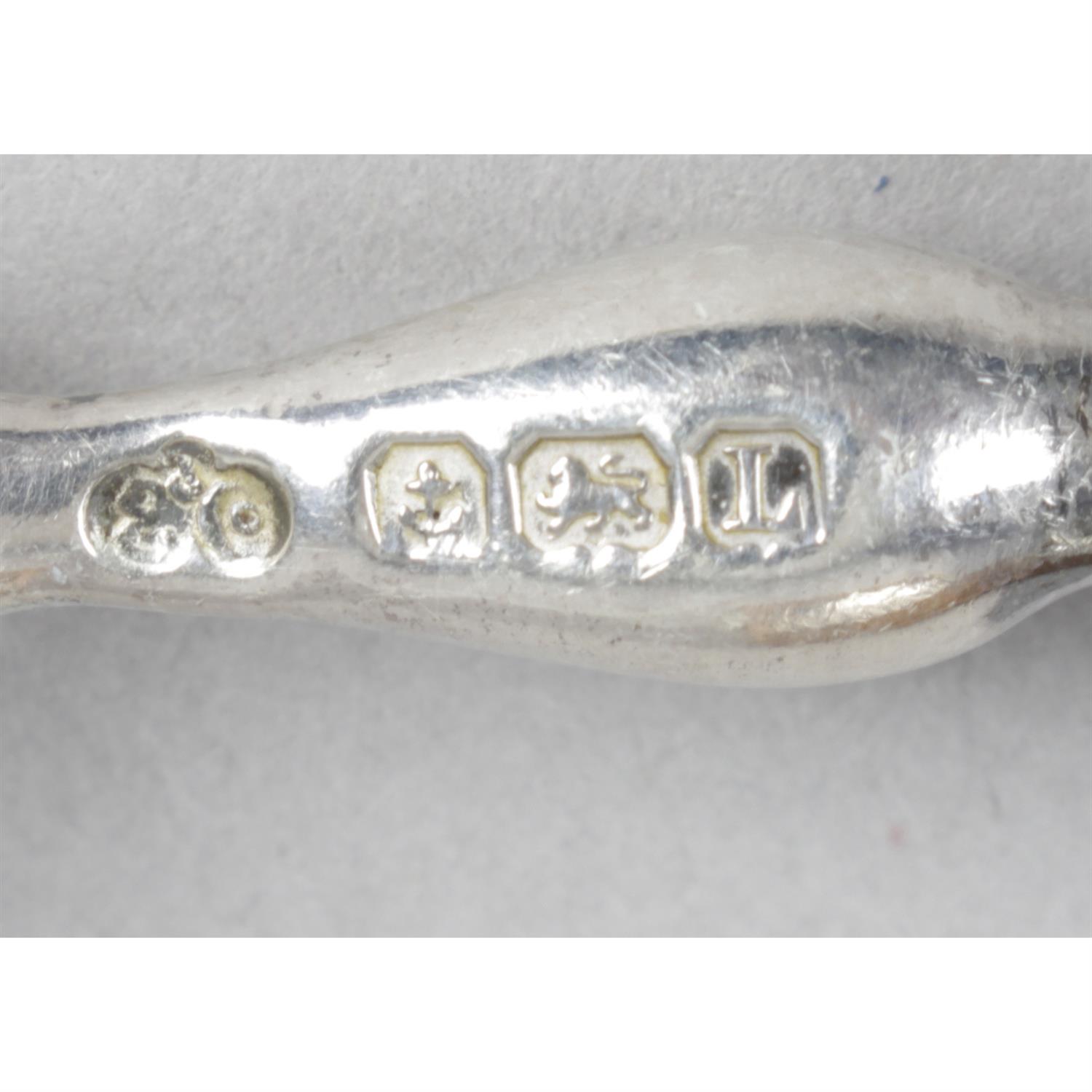 A cased set of 1930's silver & mother-of-pearl fruit knives & forks by Elkington. - Image 3 of 3