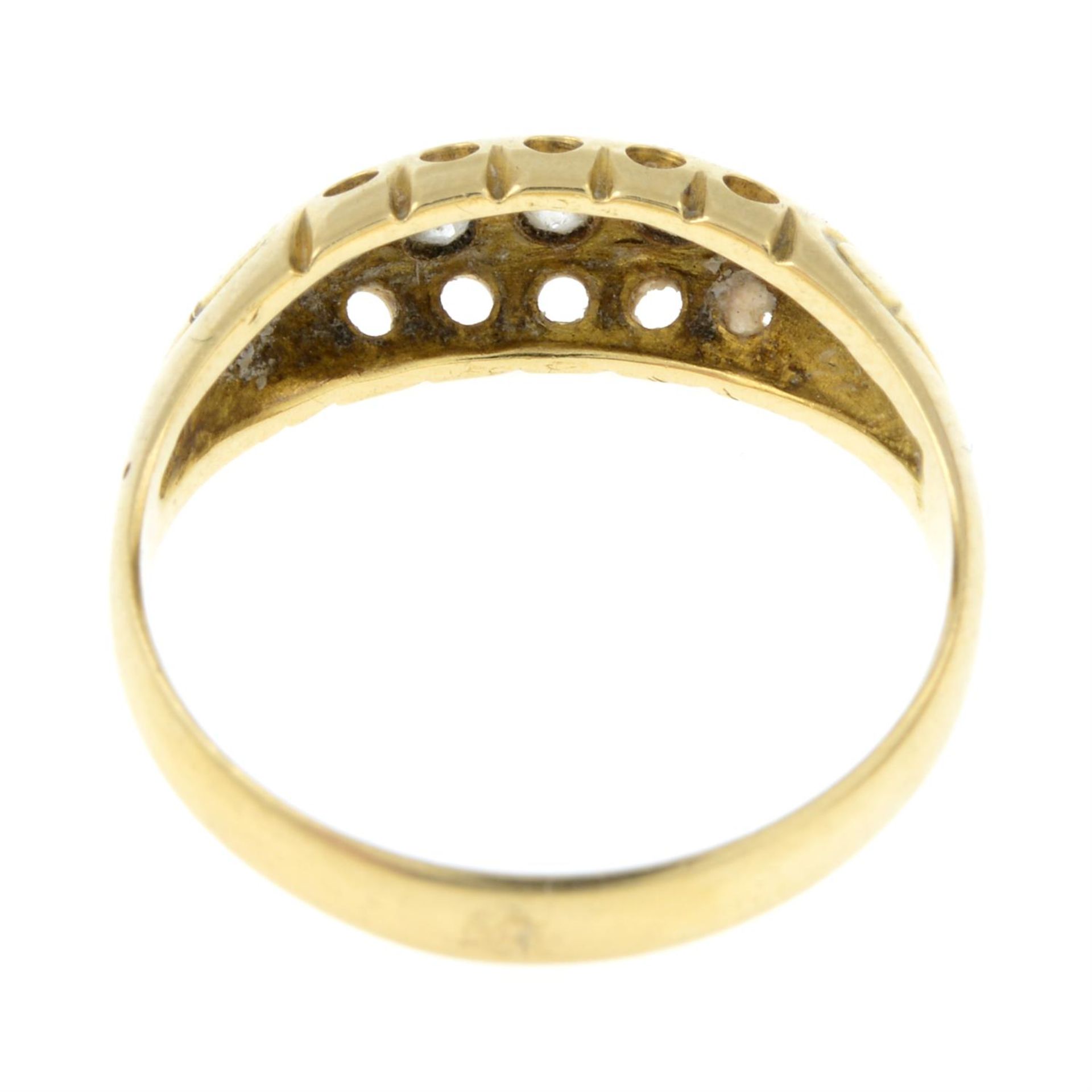 An early 20th century 18ct gold diamond ring. - Bild 2 aus 2