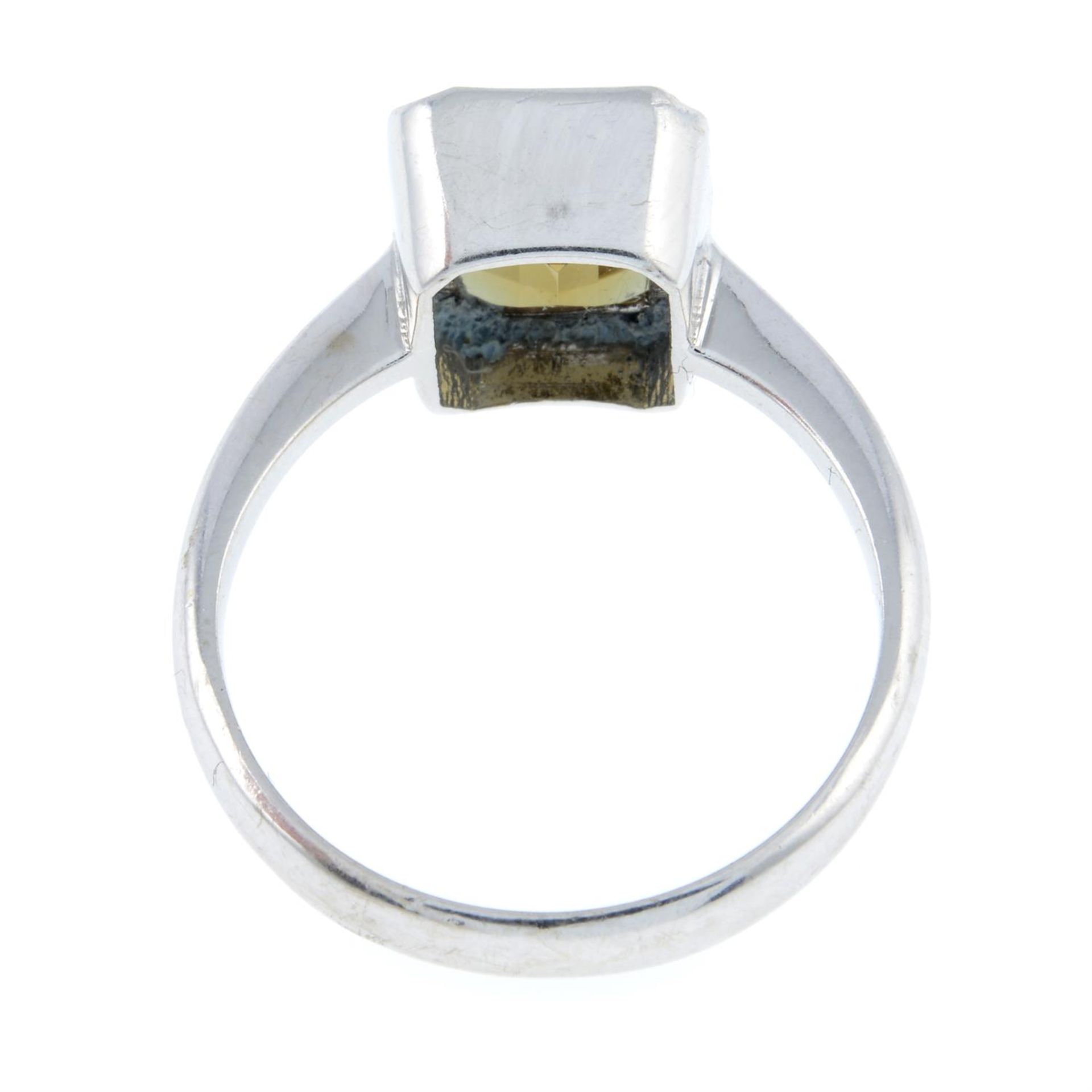 A rectangle-shape paste single-stone ring. - Bild 2 aus 2