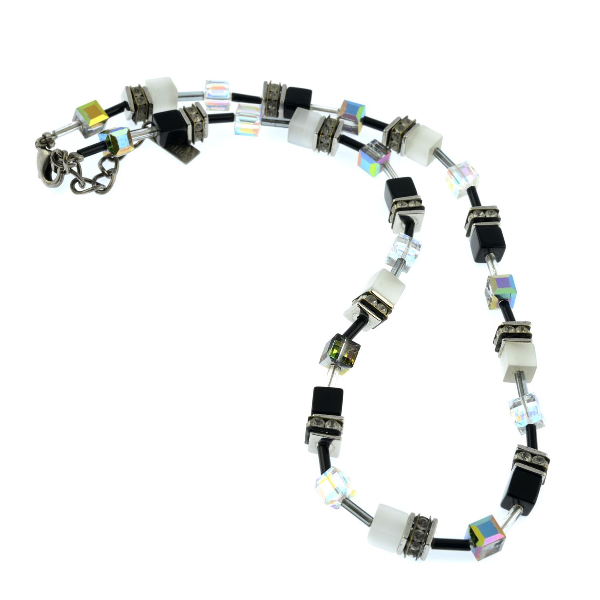 COEUR DE LION - a paste GeoCube bead necklace.