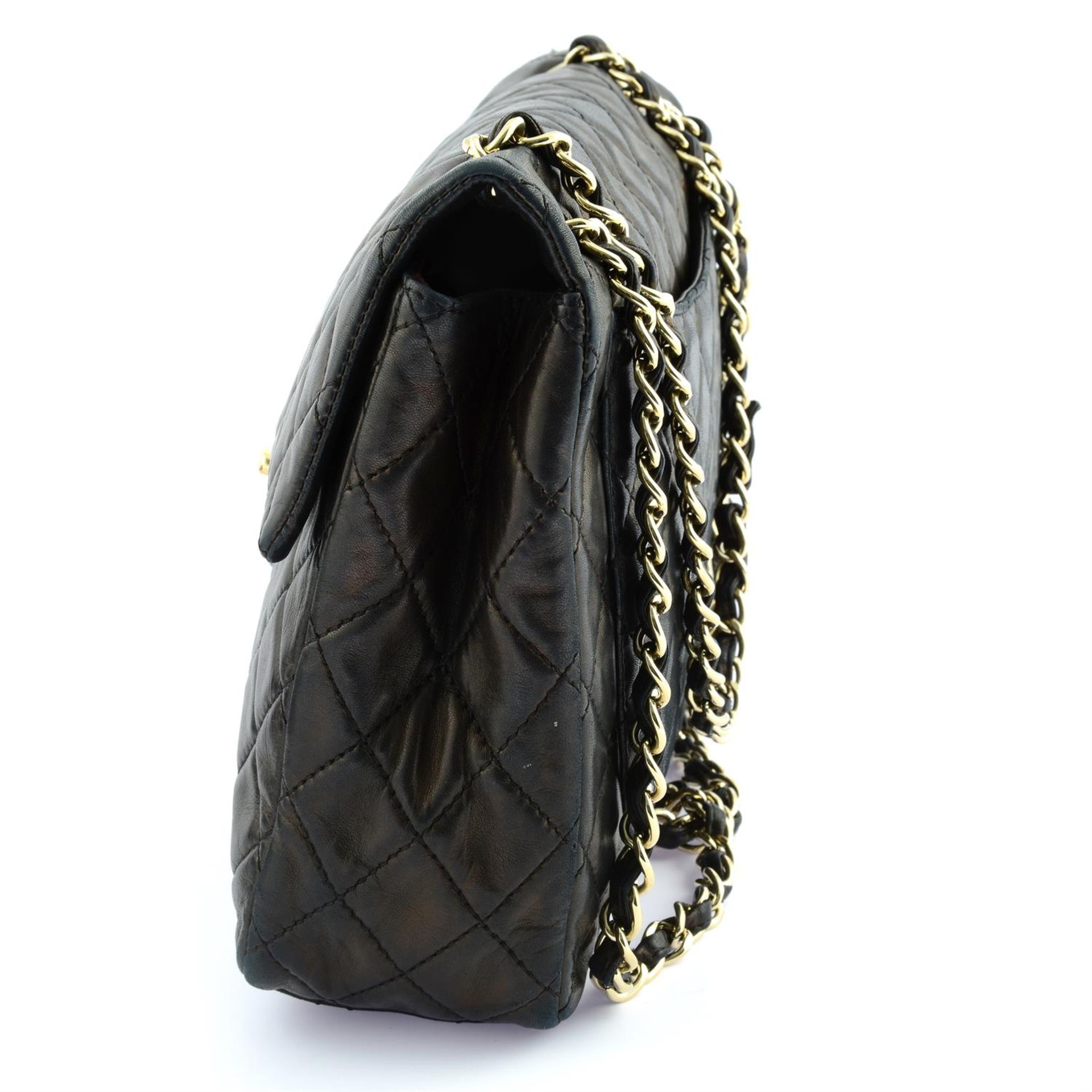 CHANEL - a metallic leather lambskin Jumbo single flap bag. - Image 4 of 9
