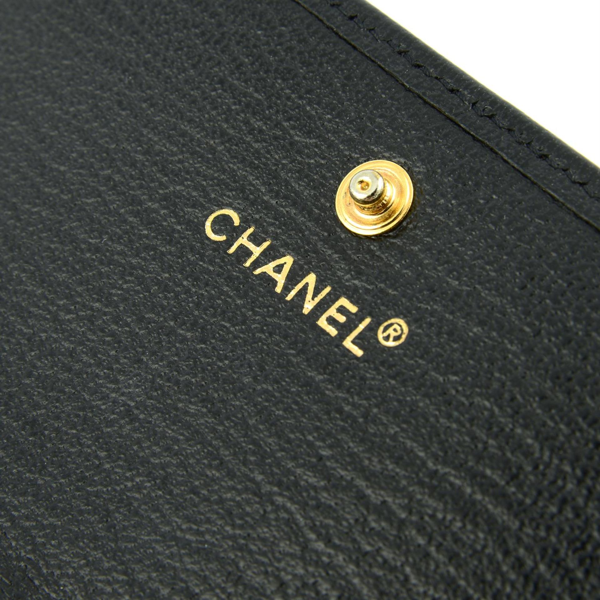 CHANEL - a compact flap wallet. - Image 4 of 4