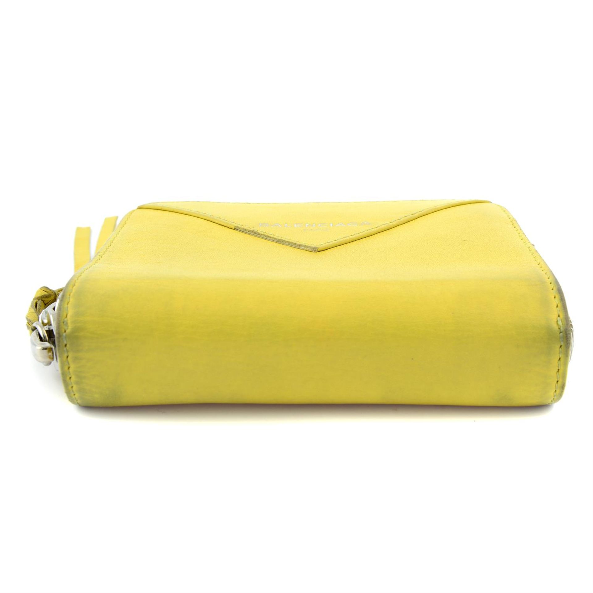 BALENCIAGA - a chartreuse leather compact wallet. - Image 3 of 5
