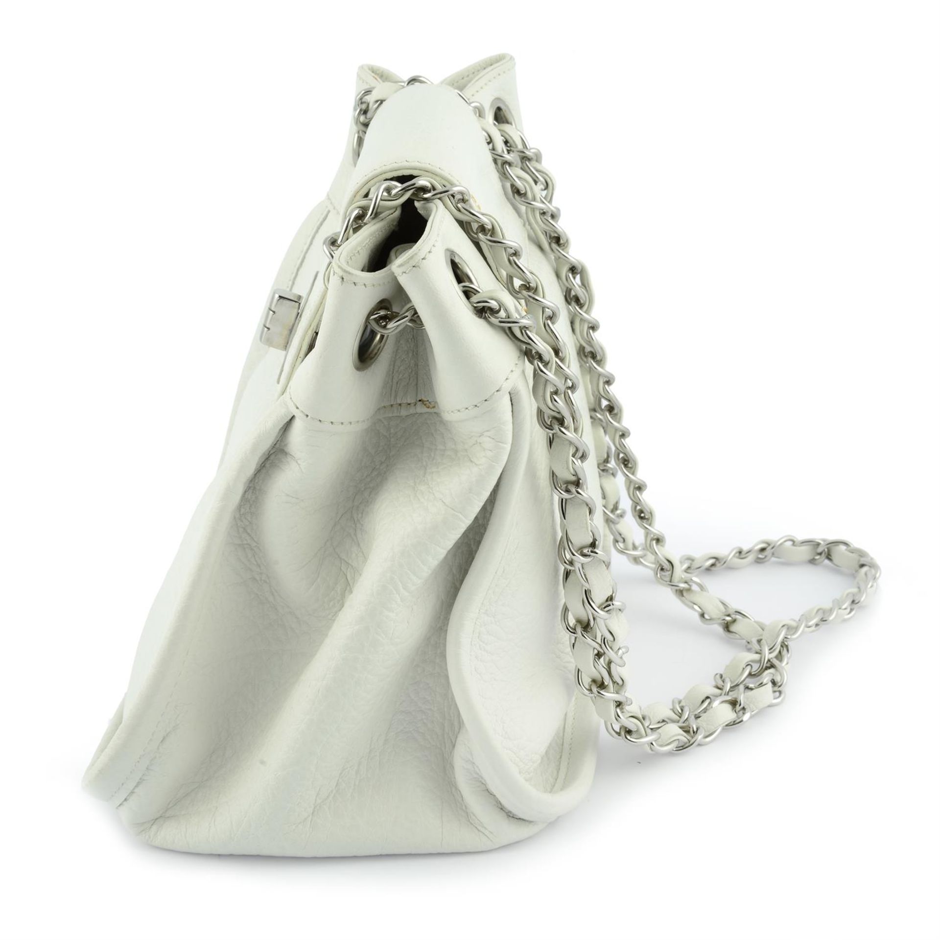 CHANEL - a 2004 white Mademoiselle Accordion Flap bag. - Image 3 of 5