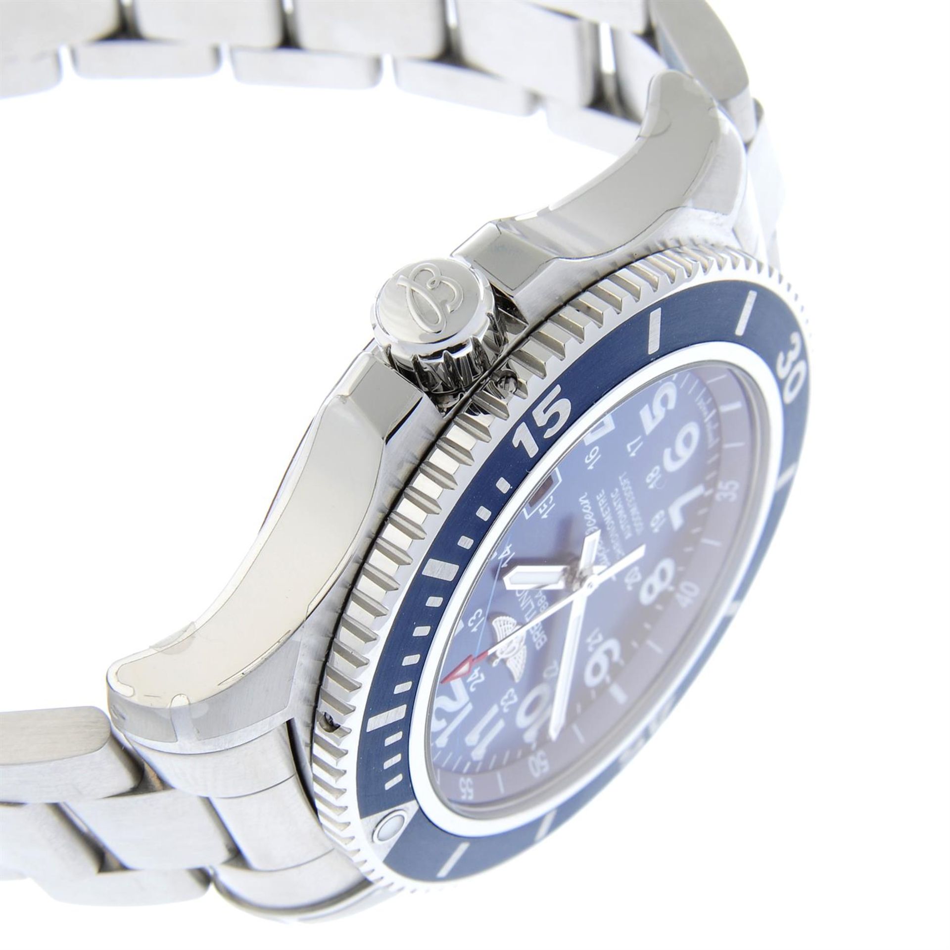 BREITLING - a stainless steel SuperOcean bracelet watch, 44mm. - Bild 3 aus 5