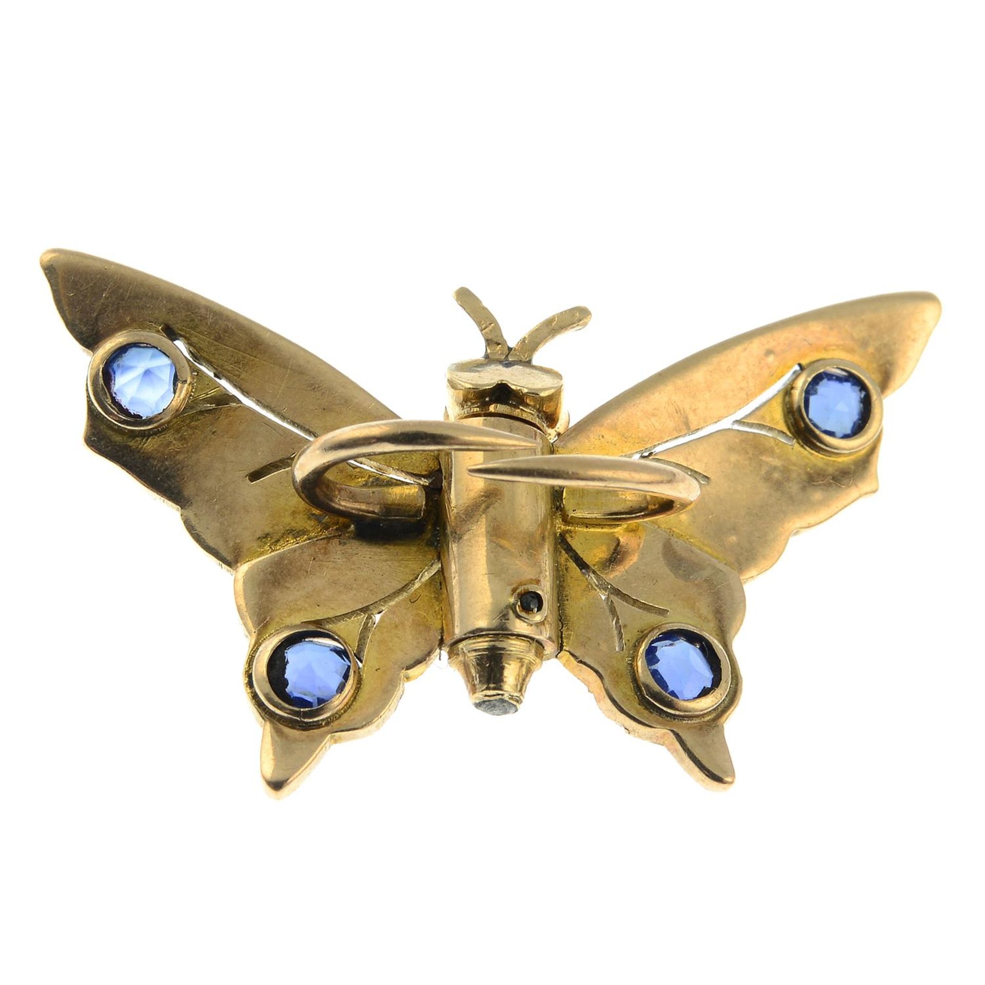 A mid 20th century gold split pearl, sapphire and garnet butterfly clip, by René Boivin. - Bild 3 aus 4