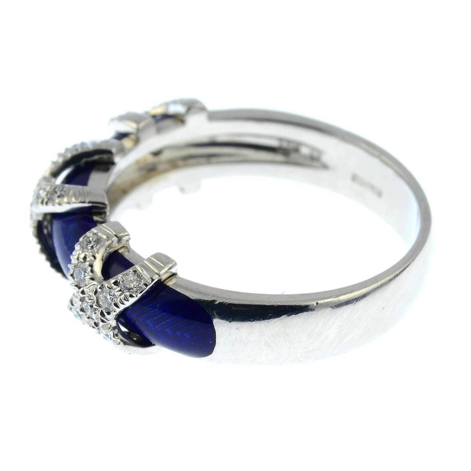 An 18ct gold diamond cross and blue enamel ring, by Fabergé - Bild 3 aus 5