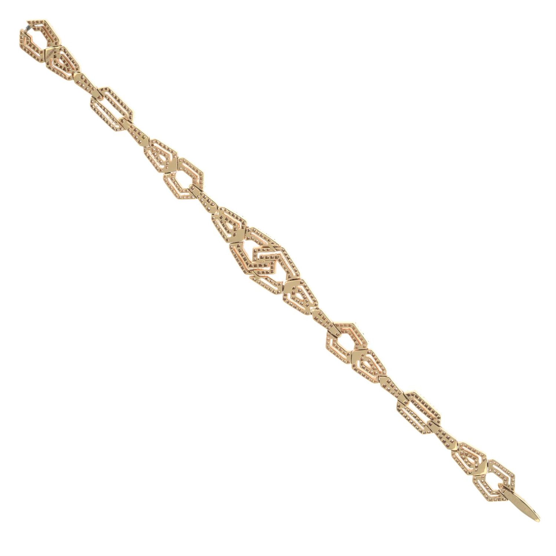 An 18ct gold diamond 'The London Collection' geometric bracelet. - Bild 4 aus 5