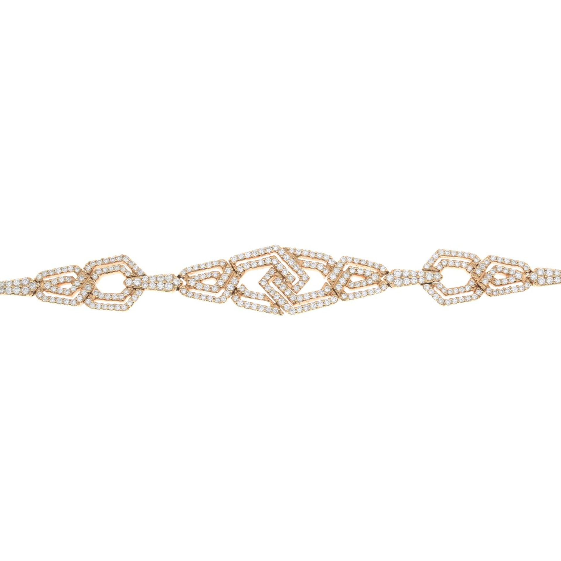 An 18ct gold diamond 'The London Collection' geometric bracelet. - Bild 2 aus 5