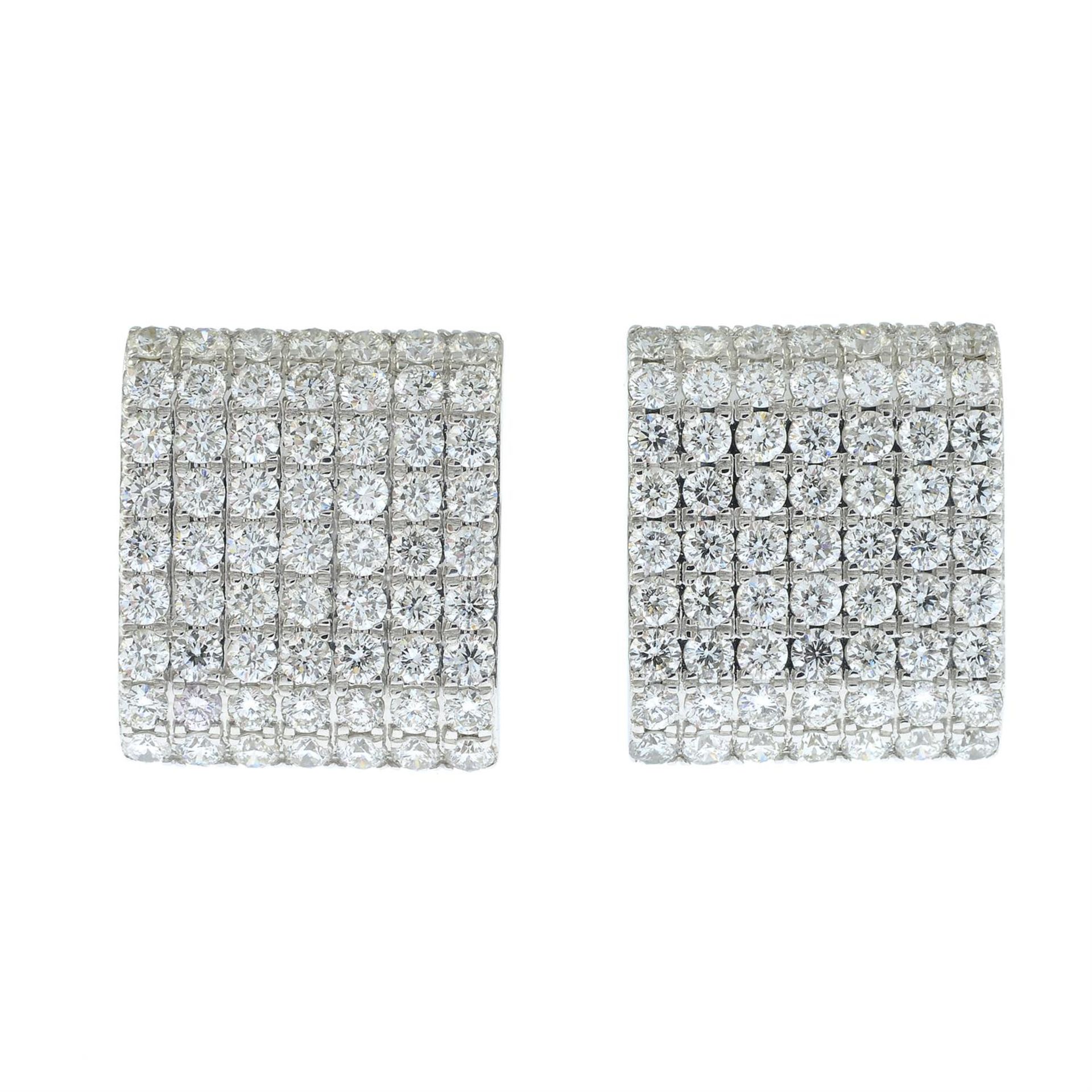 A pair of 18ct gold pavé-set diamond cufflinks. - Bild 2 aus 3