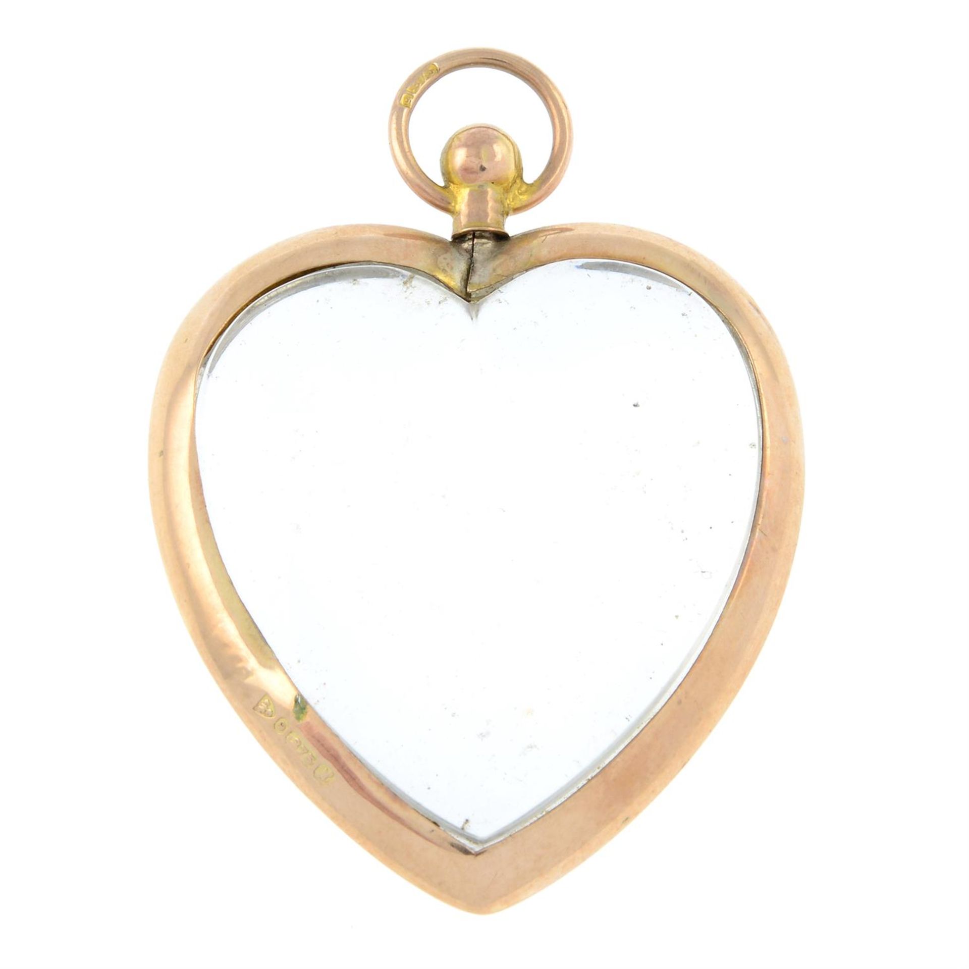 An early 20th century 9ct gold heart double sided locket. - Image 2 of 2