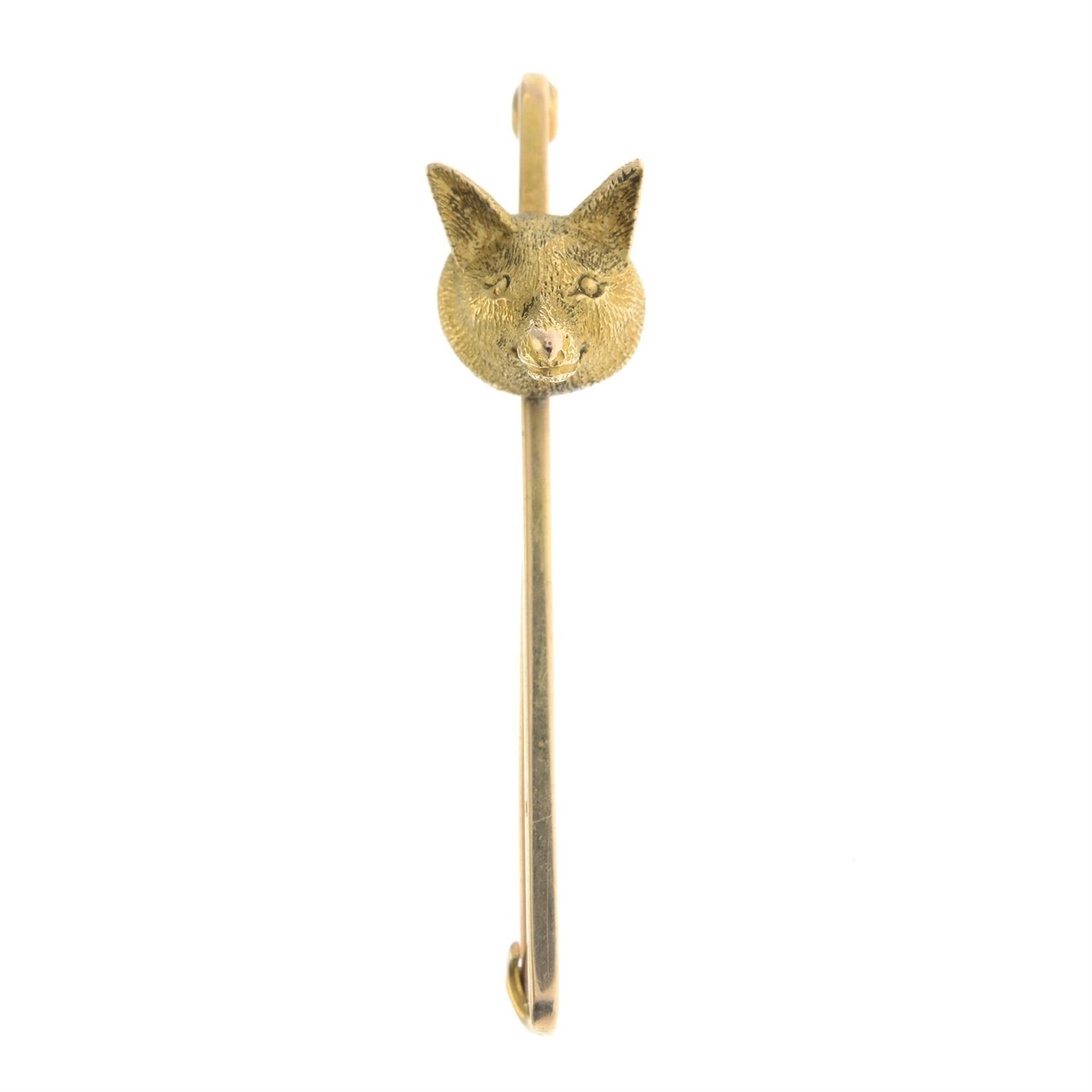 A late Victorian 15ct gold fox head bar brooch.