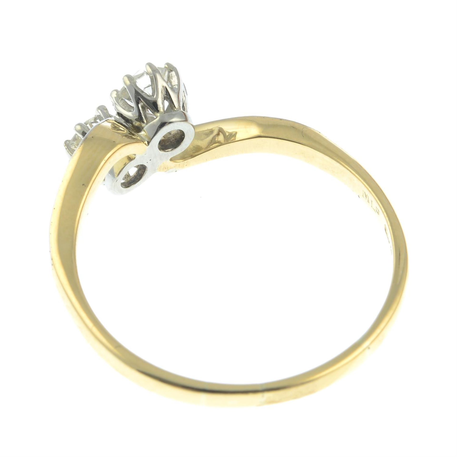 An 18ct gold old-cut diamond two-stone ring. - Bild 2 aus 2