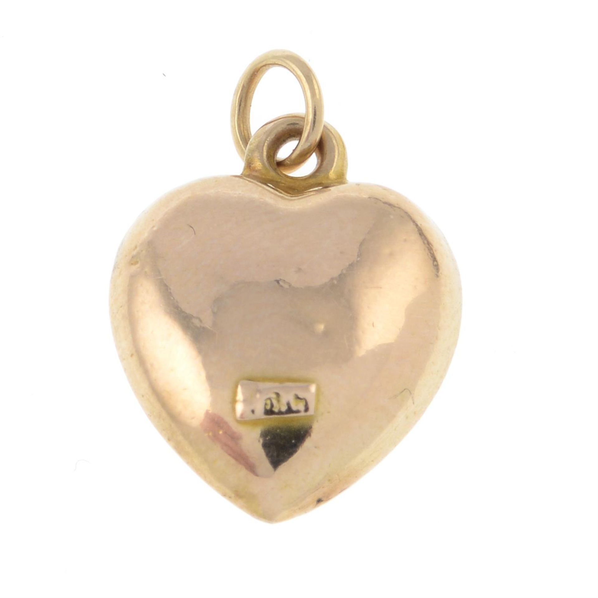 A Georgian 9ct gold split pearl heart-shape pendant. - Bild 2 aus 2
