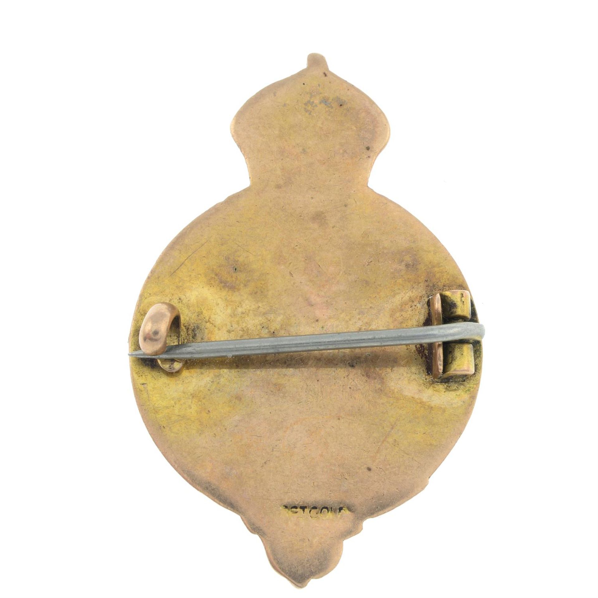 An early 20th century gold enamel 'Order of the Garter' brooch. - Bild 2 aus 2