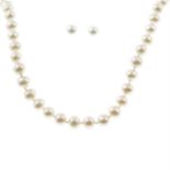 A cultured pearl necklace, with matching stud earrings.