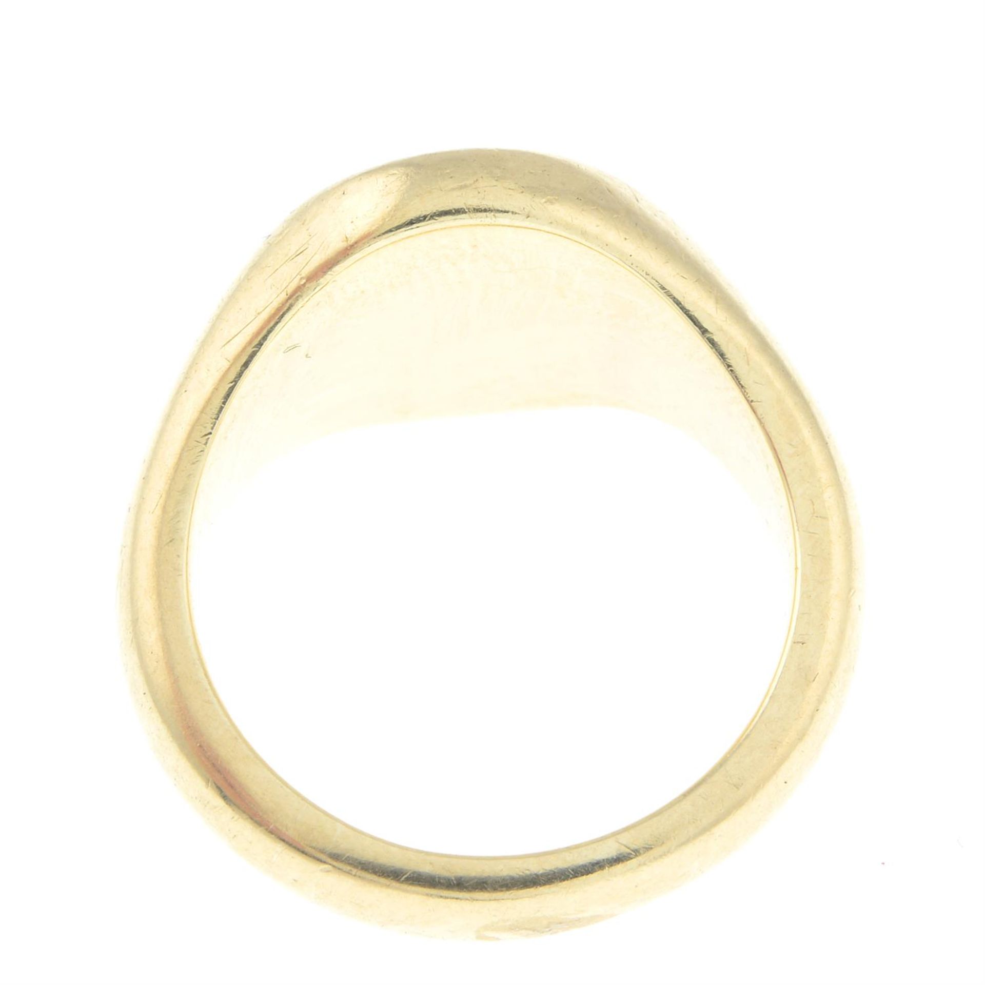 A 9ct gold signet ring, with Hodges family crest and motto. - Image 2 of 2