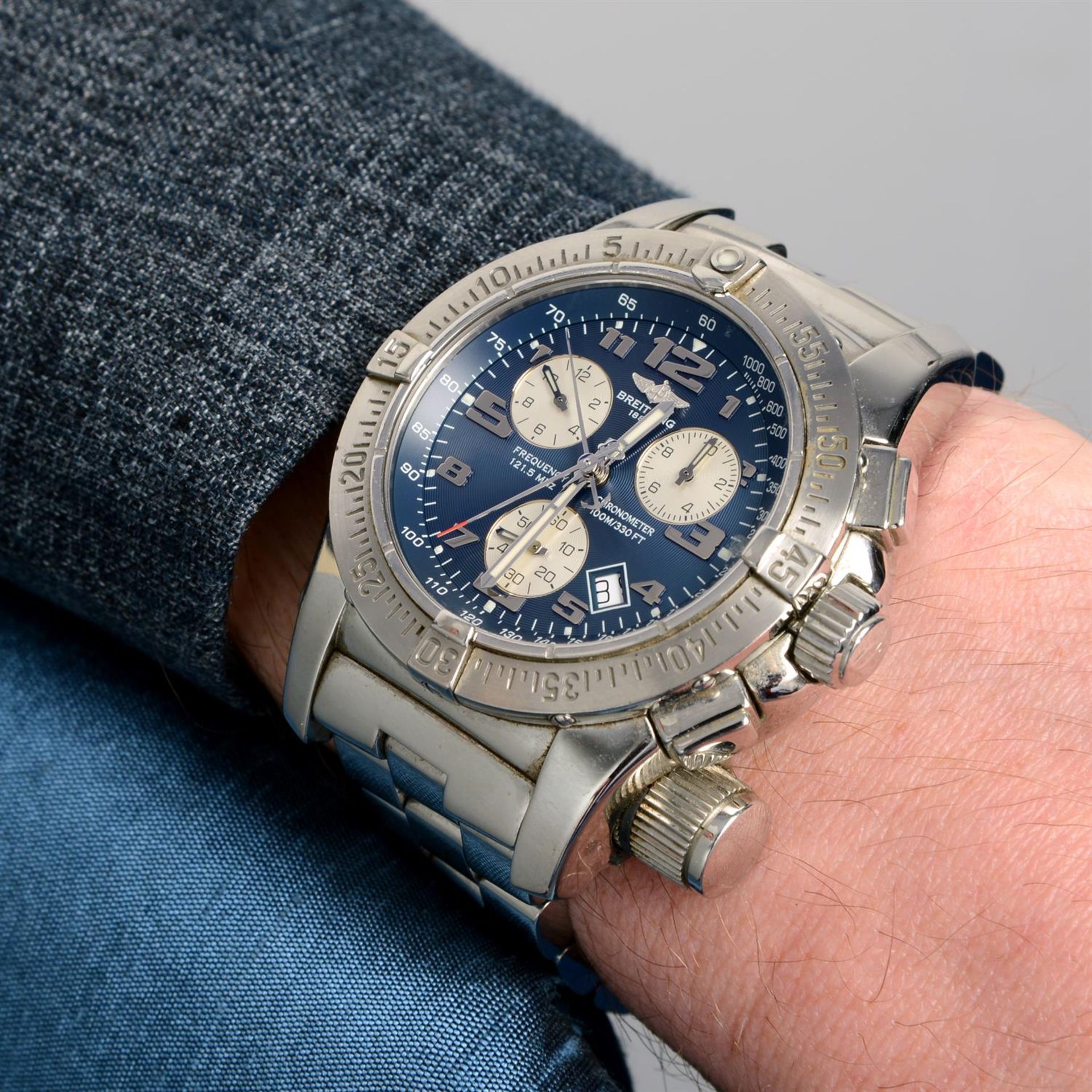 BREITLING - a stainless steel Emergency Mission chronograph bracelet watch, 44mm. - Bild 5 aus 7