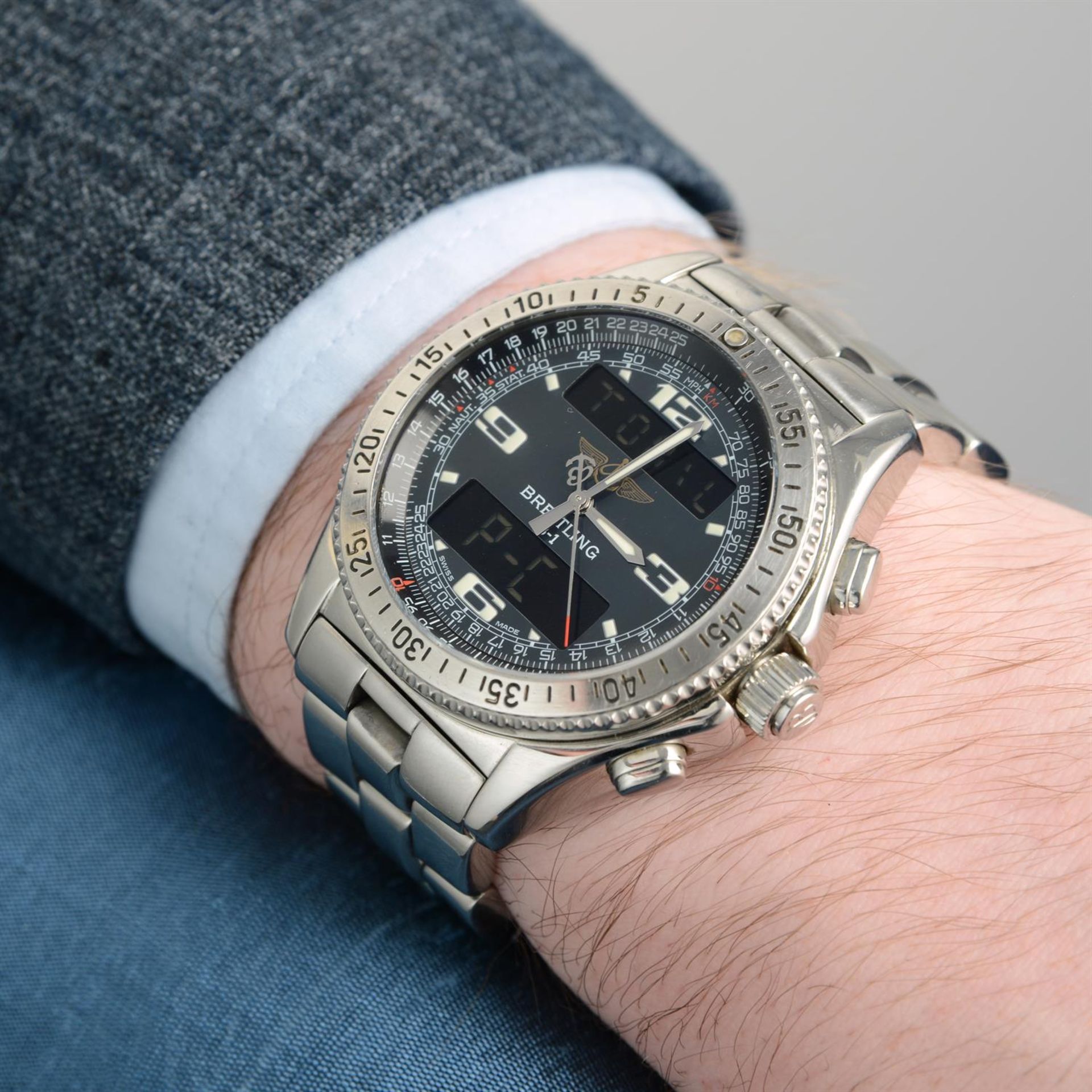 BREITLING - a stainless steel B-1 bracelet watch, 42mm. - Bild 5 aus 5