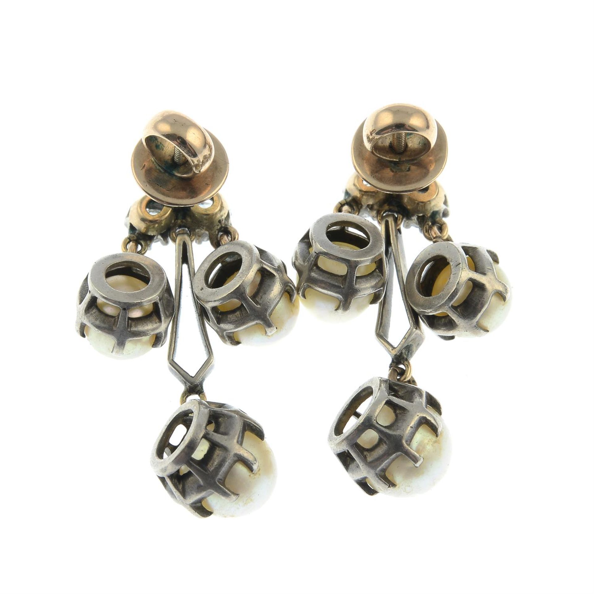 A pair of old-cut diamond and cultured pearl earrings. - Bild 3 aus 3