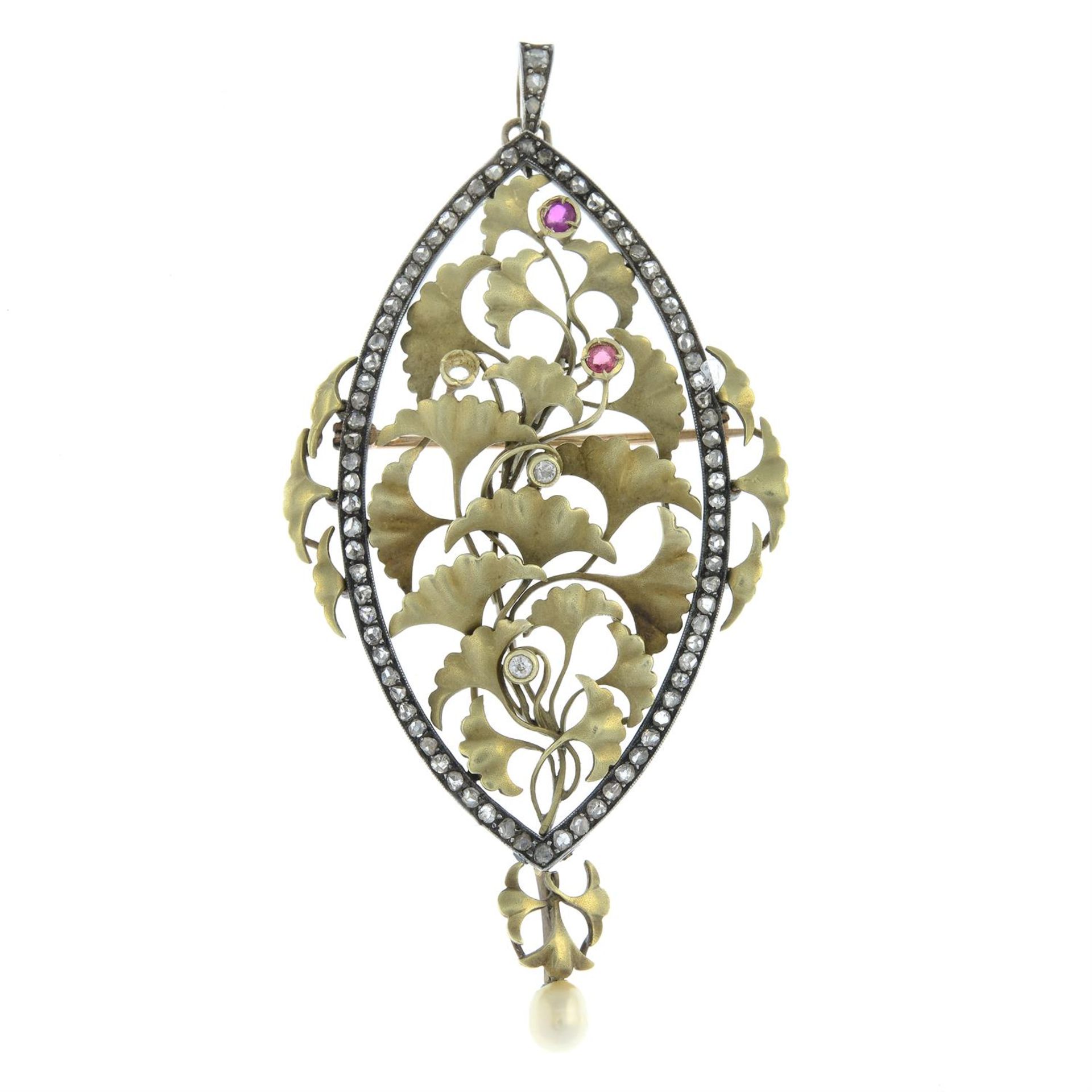 An Art Nouveau silver and gold, vari-cut diamond, ruby and cultured pearl ginkgo leaf - Bild 2 aus 5