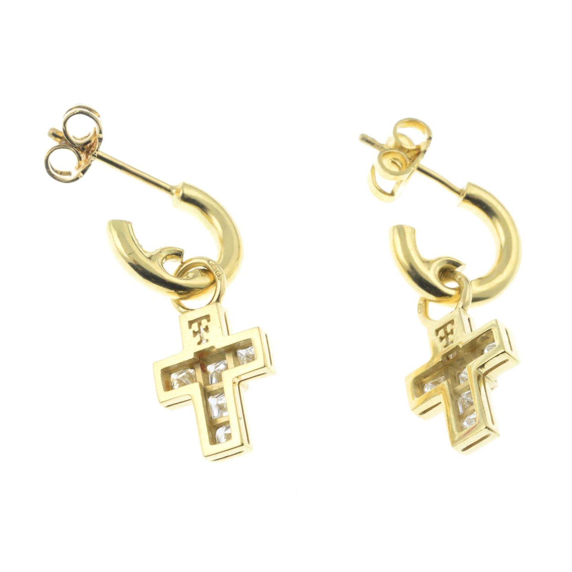 A pair of 18ct gold half hoop earrings, with square-shape diamond cross detachable drop, - Bild 3 aus 3