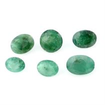 Five oval shape and one circular shape emerald, weighing 6.27ct